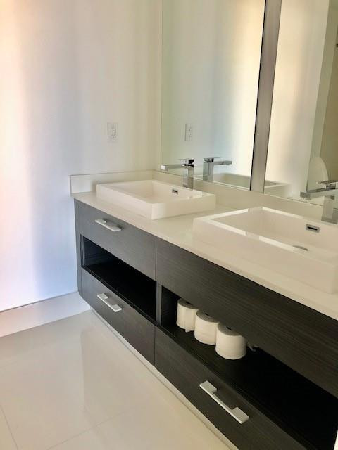 45 SW 9th #3509, Miami FL 33130