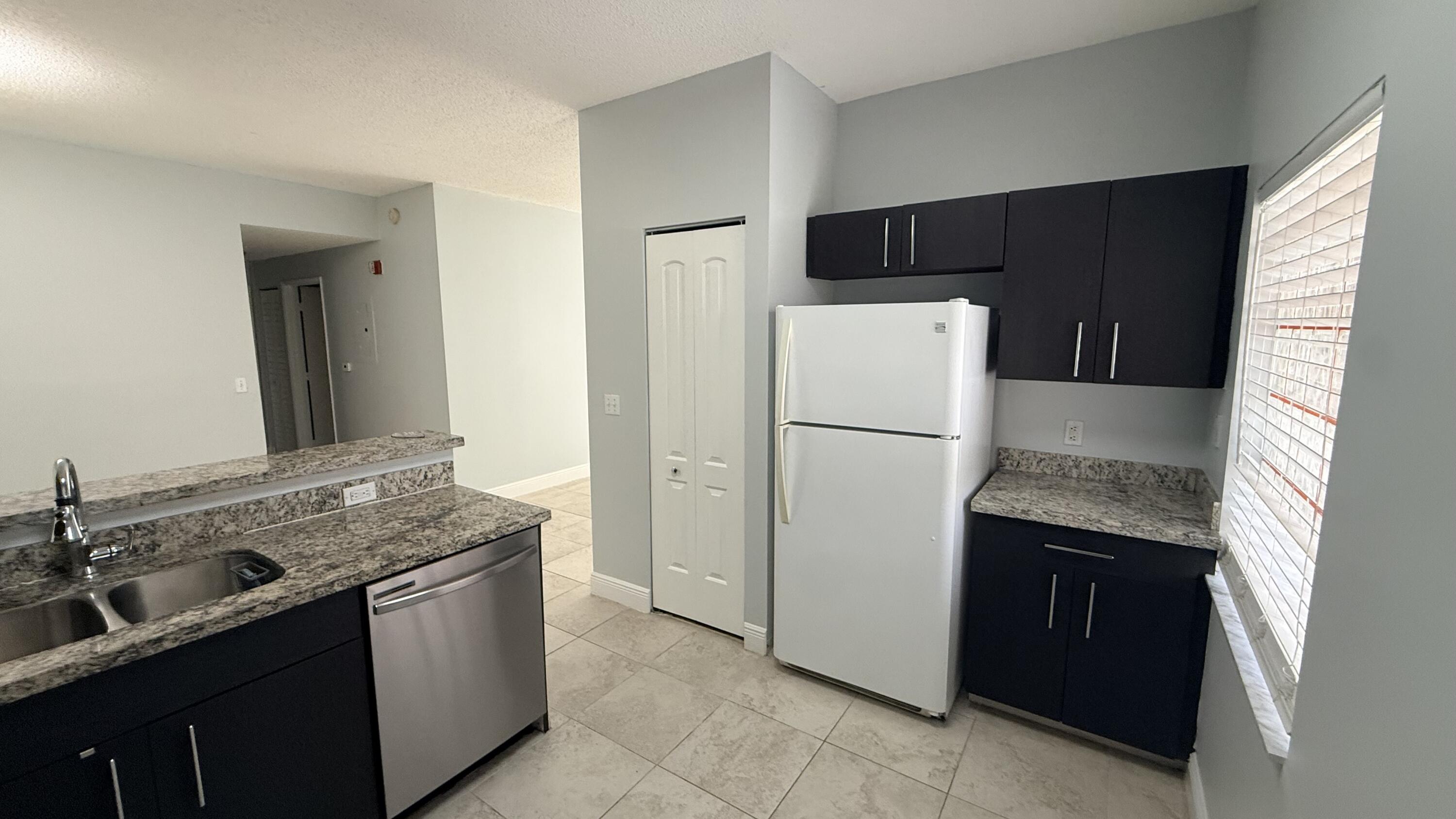 6944 SW 39TH #B103, Davie FL 33314