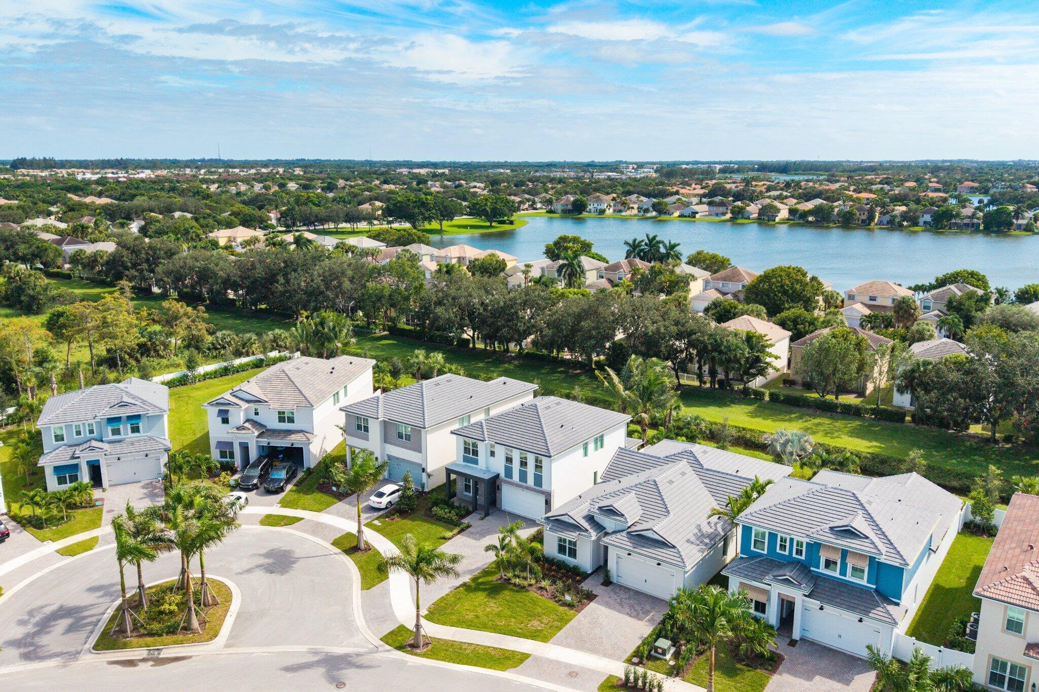 138 Parkside, Royal Palm Beach FL 33414