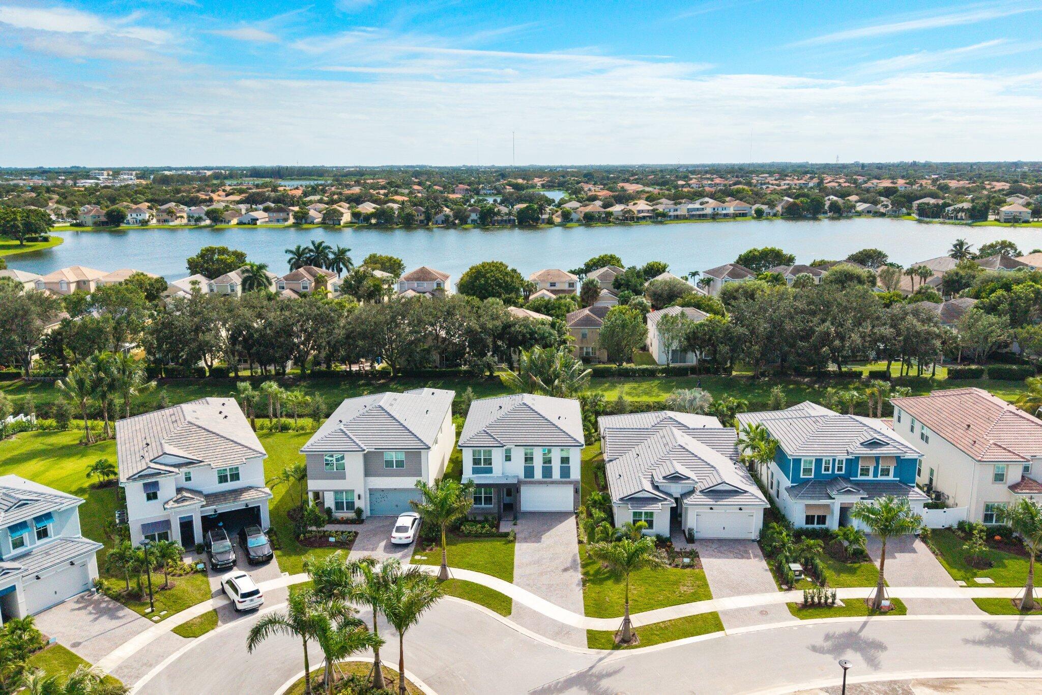 138 Parkside, Royal Palm Beach FL 33414
