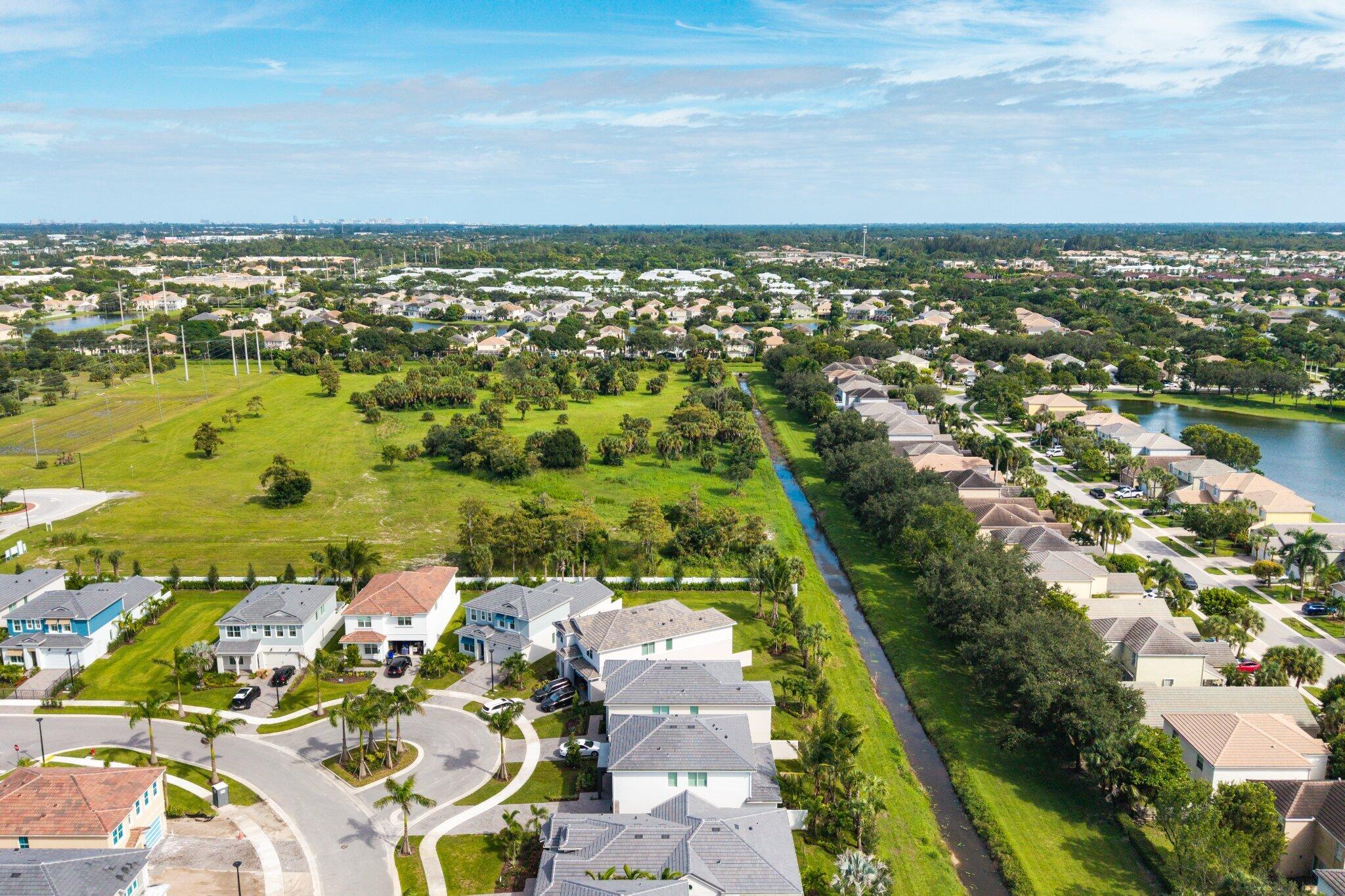 138 Parkside, Royal Palm Beach FL 33414