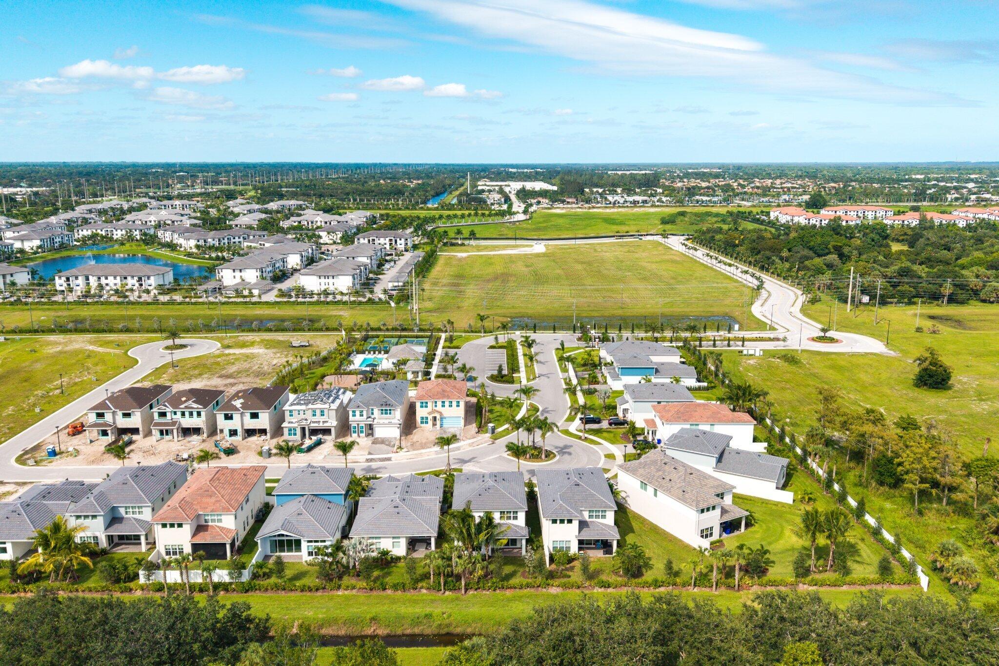 138 Parkside, Royal Palm Beach FL 33414