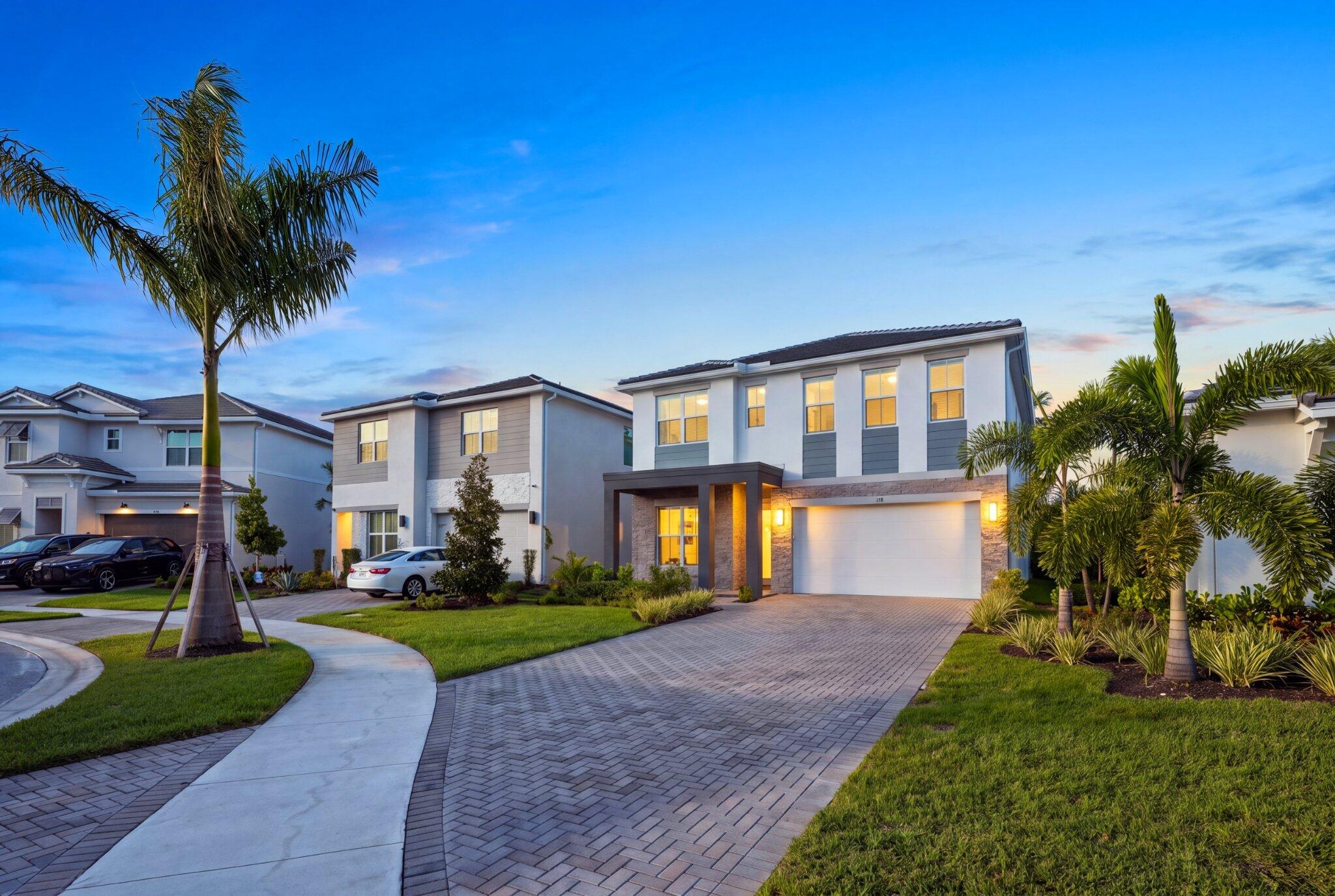 138 Parkside, Royal Palm Beach FL 33414
