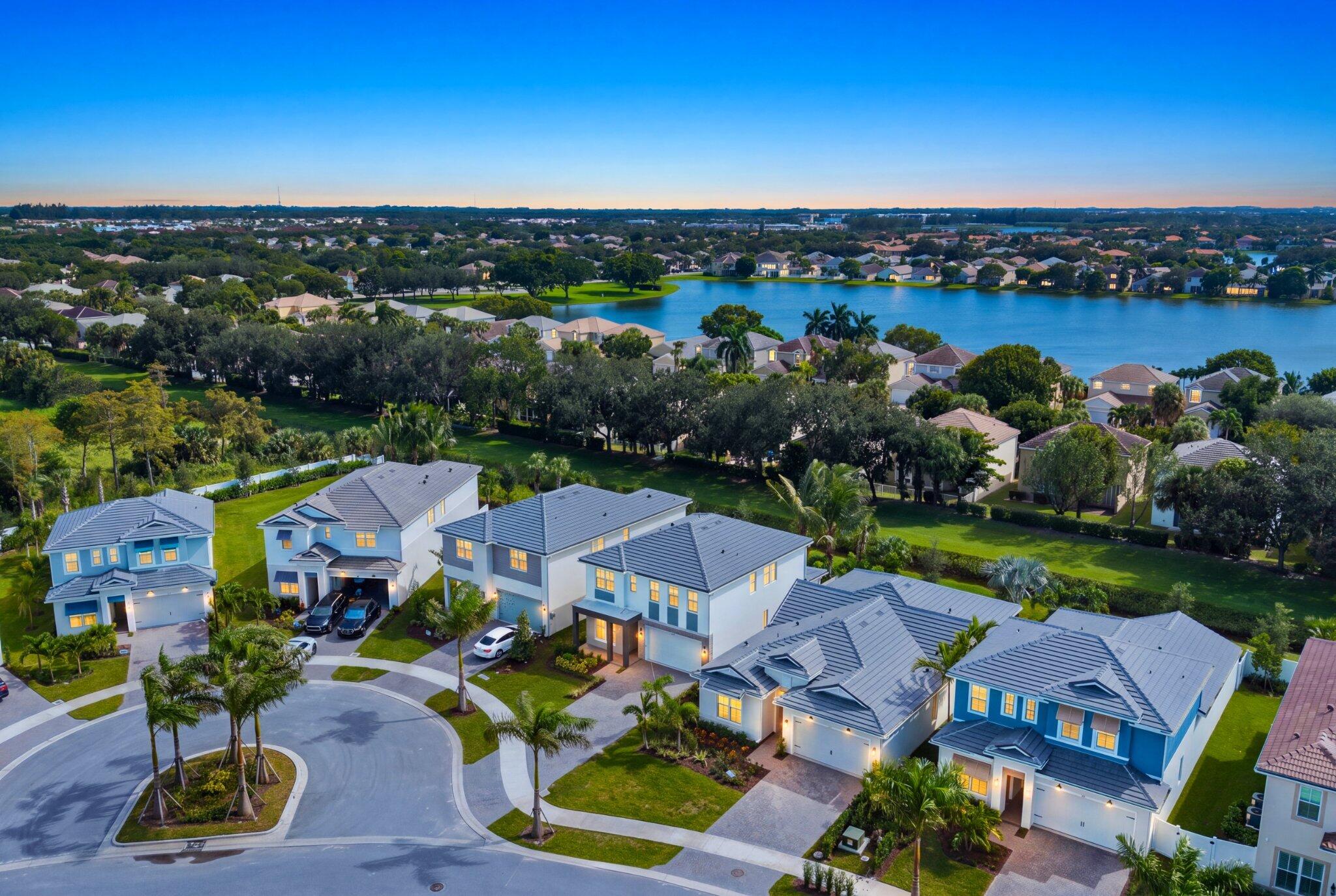 138 Parkside, Royal Palm Beach FL 33414