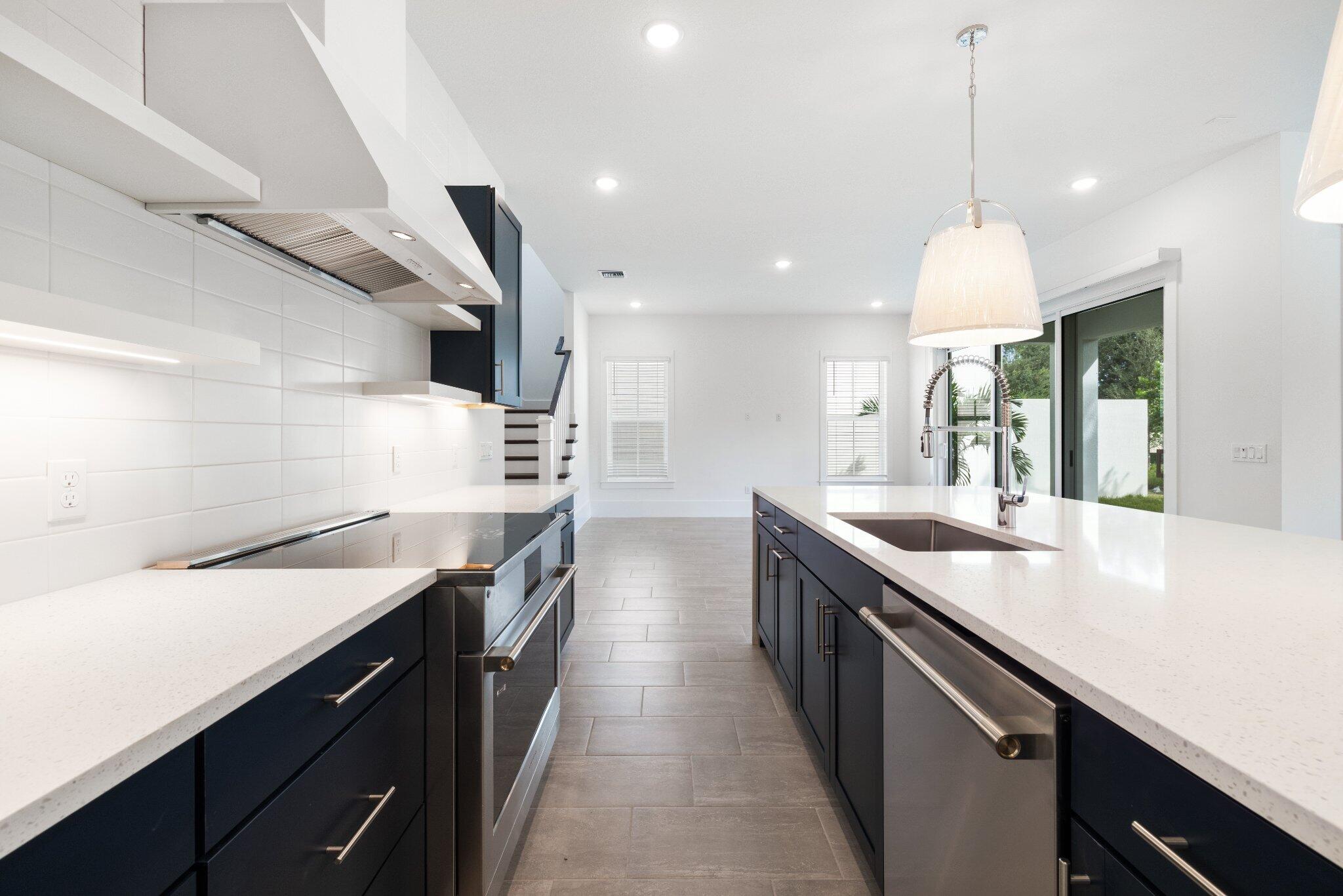 138 Parkside, Royal Palm Beach FL 33414