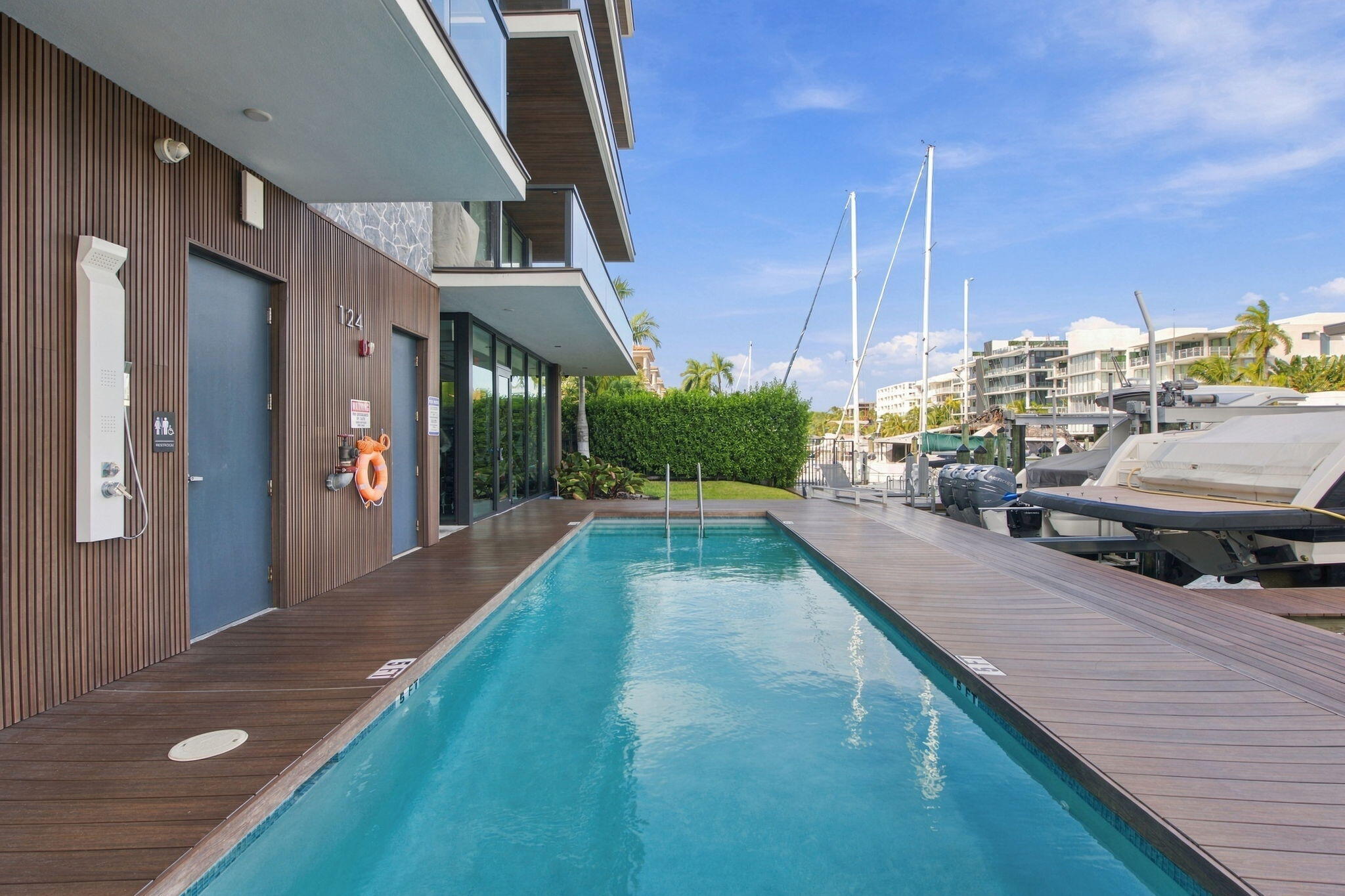 124 HENDRICKS #PH401, Fort Lauderdale FL 33301