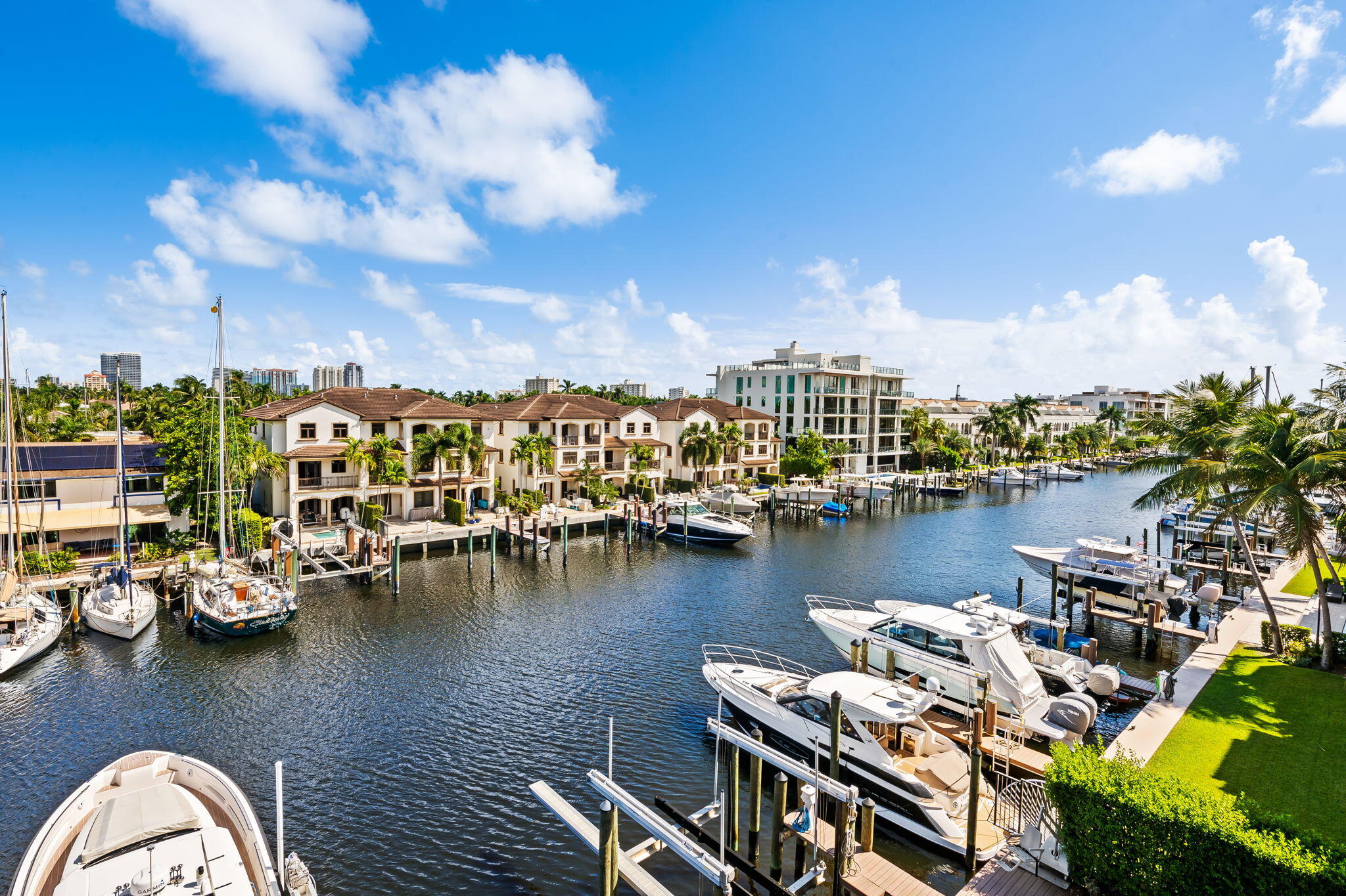 124 HENDRICKS #PH401, Fort Lauderdale FL 33301