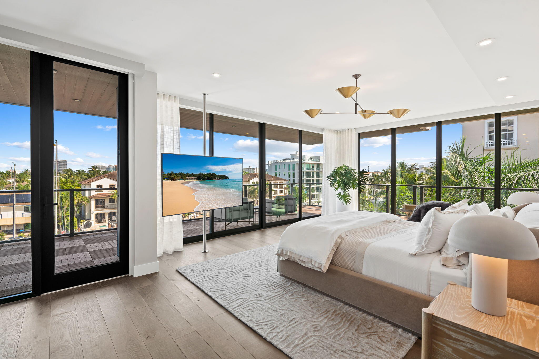 124 HENDRICKS #PH401, Fort Lauderdale FL 33301