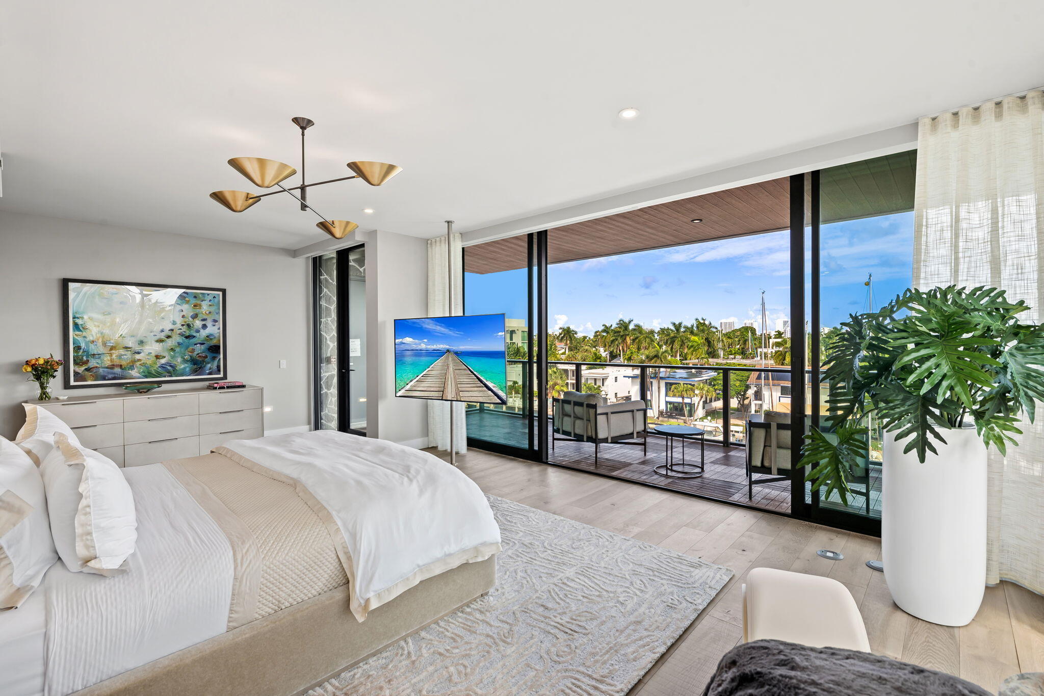 124 HENDRICKS #PH401, Fort Lauderdale FL 33301