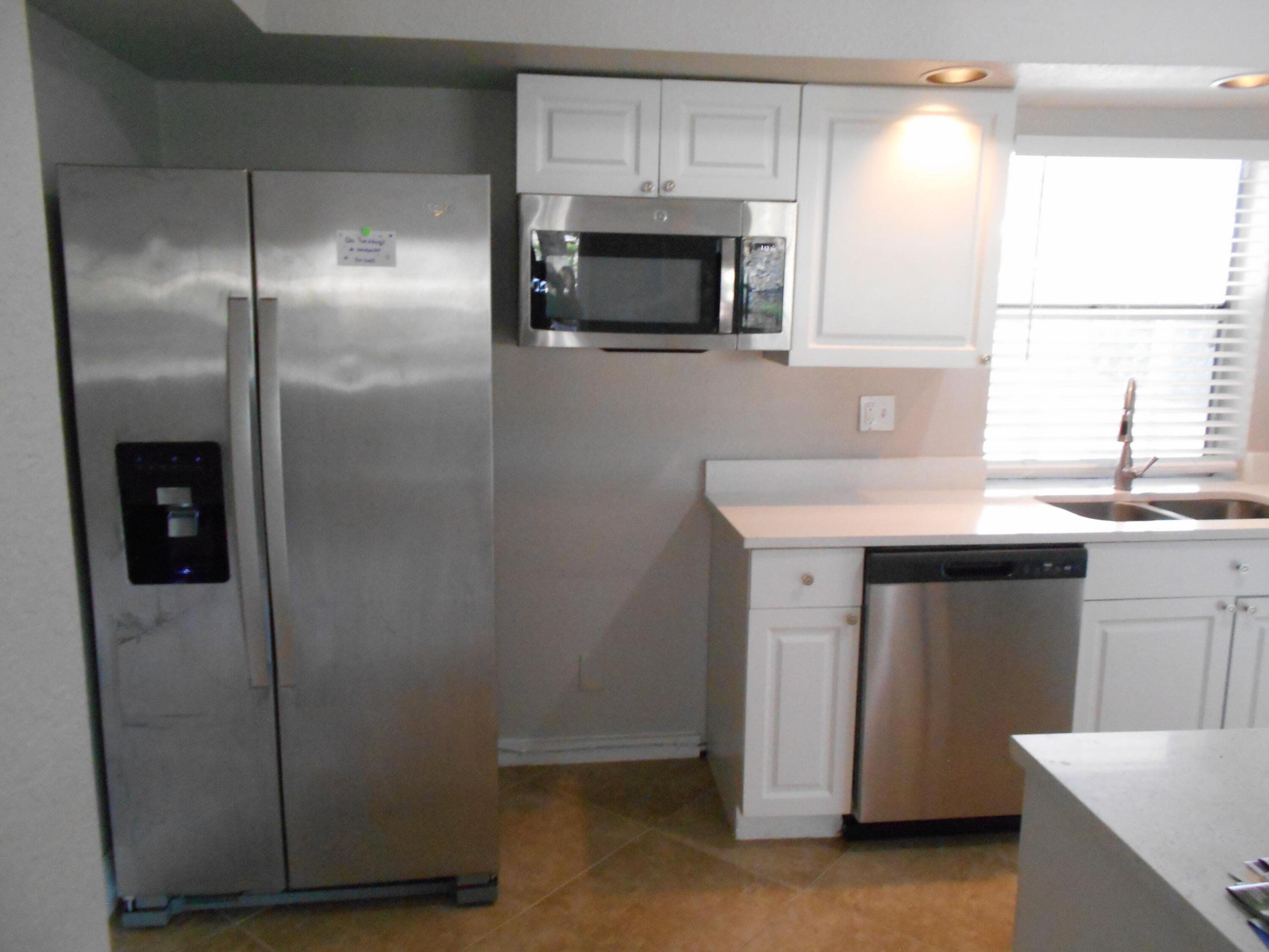 827 NW 87TH, Coral Springs FL 33071