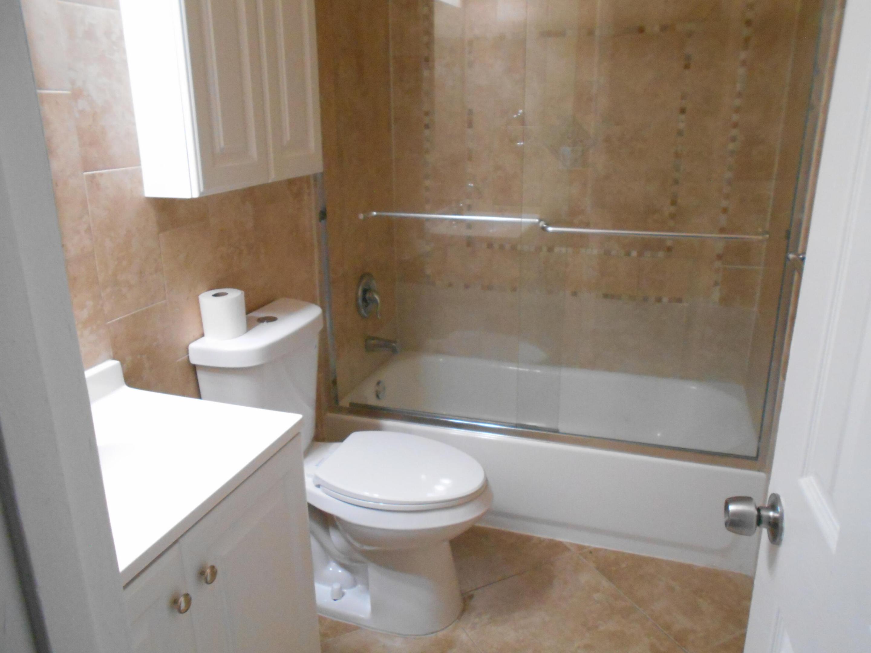 827 NW 87TH, Coral Springs FL 33071