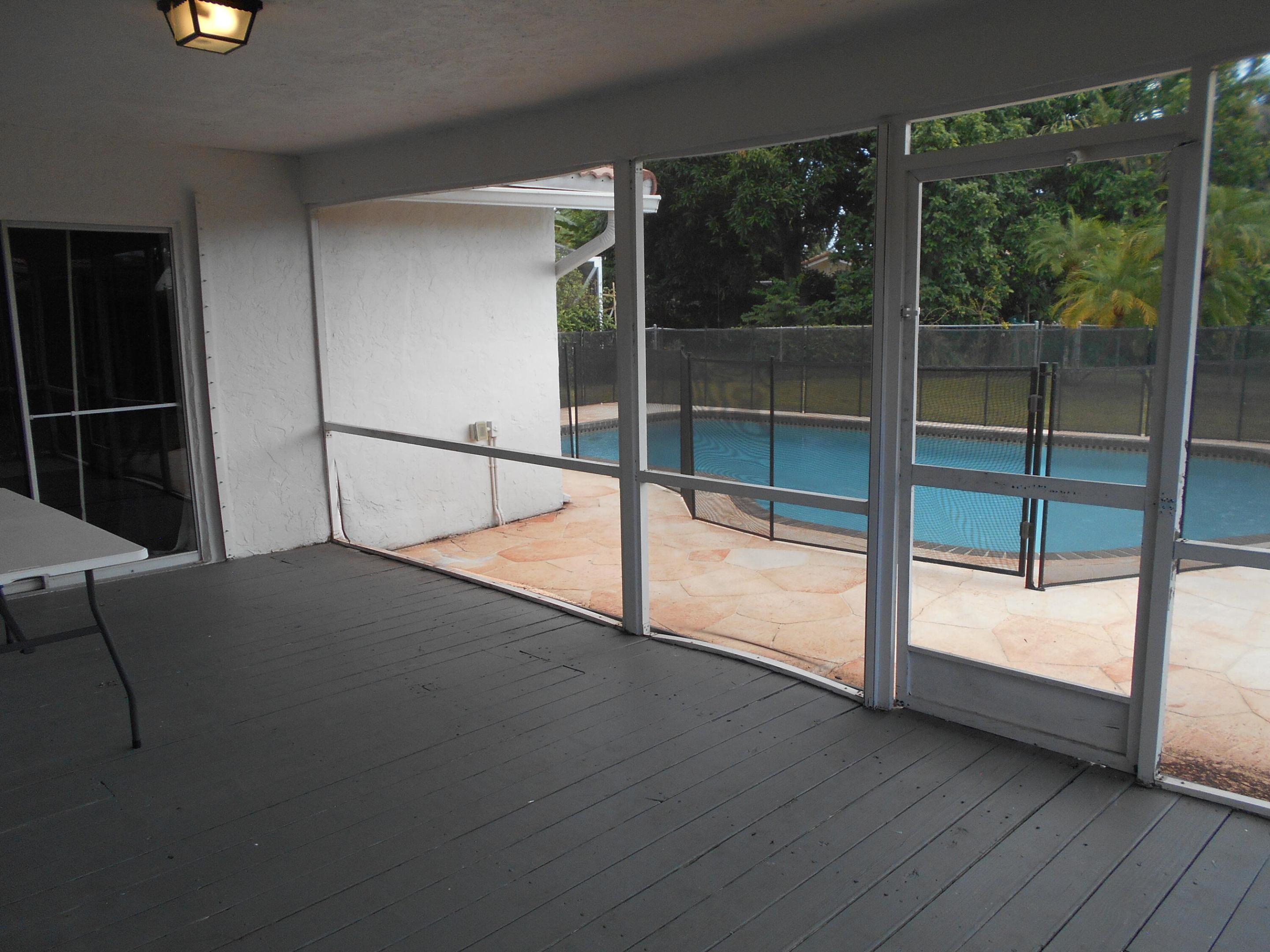 827 NW 87TH, Coral Springs FL 33071