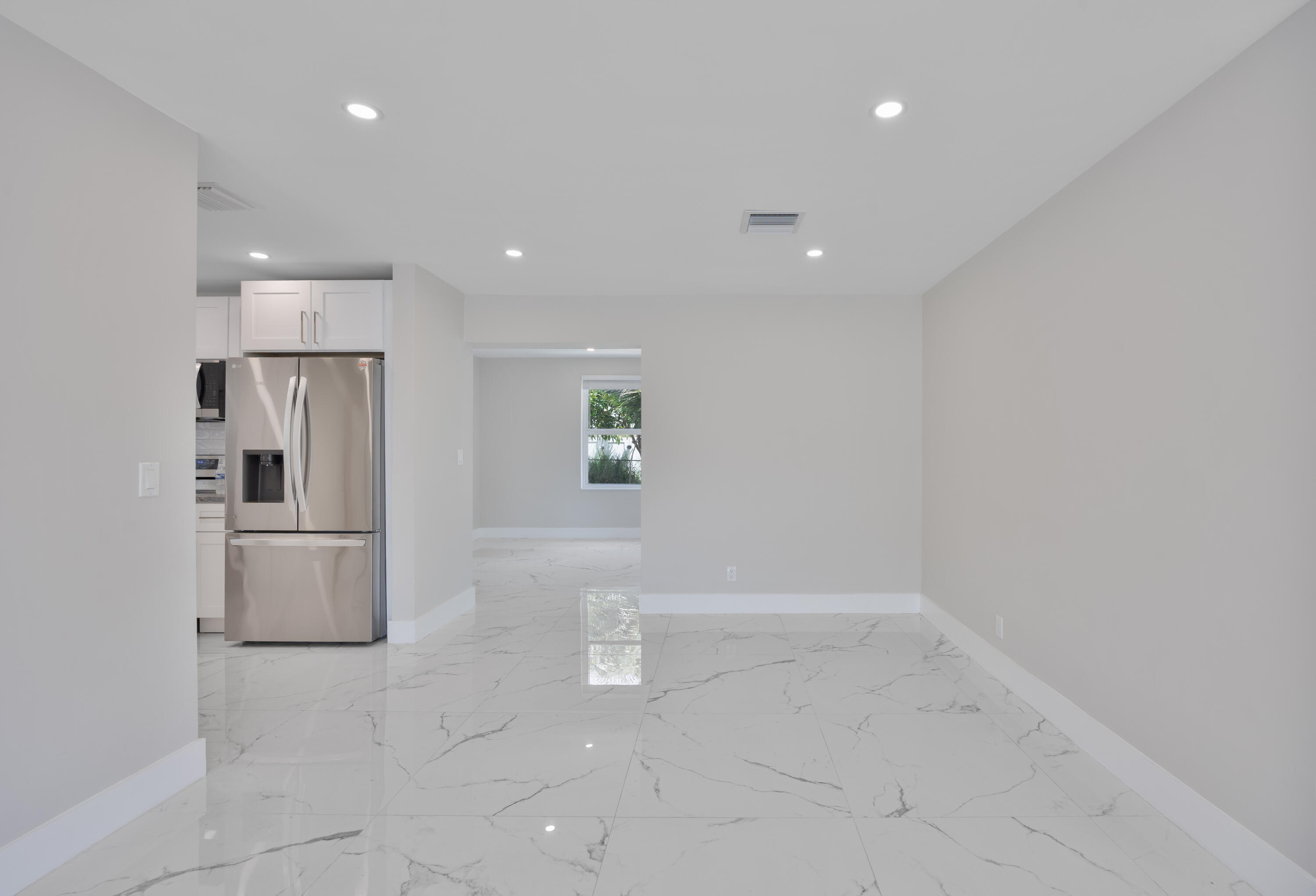 215 Evergreen, Lake Park FL 33403