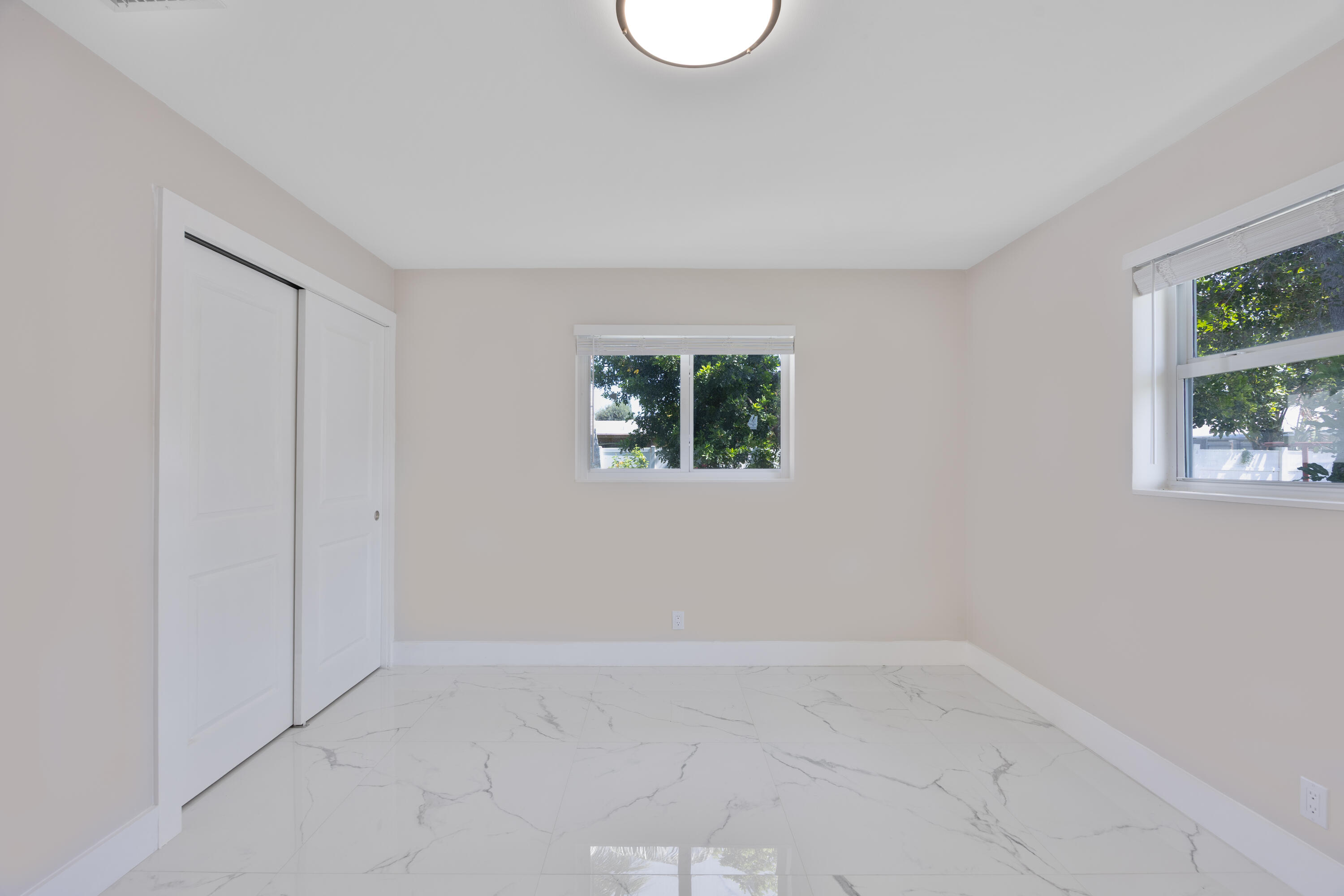 215 Evergreen, Lake Park FL 33403