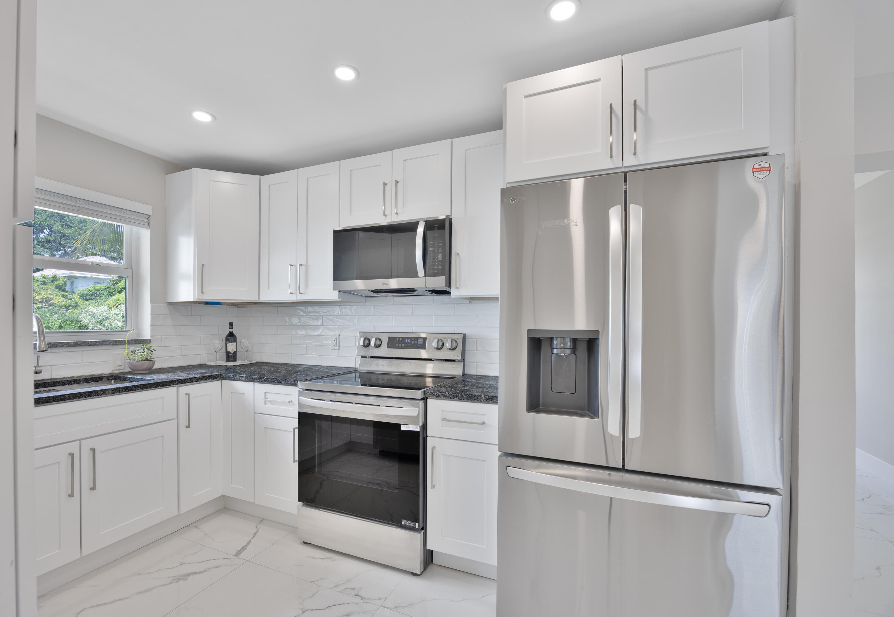 215 Evergreen, Lake Park FL 33403