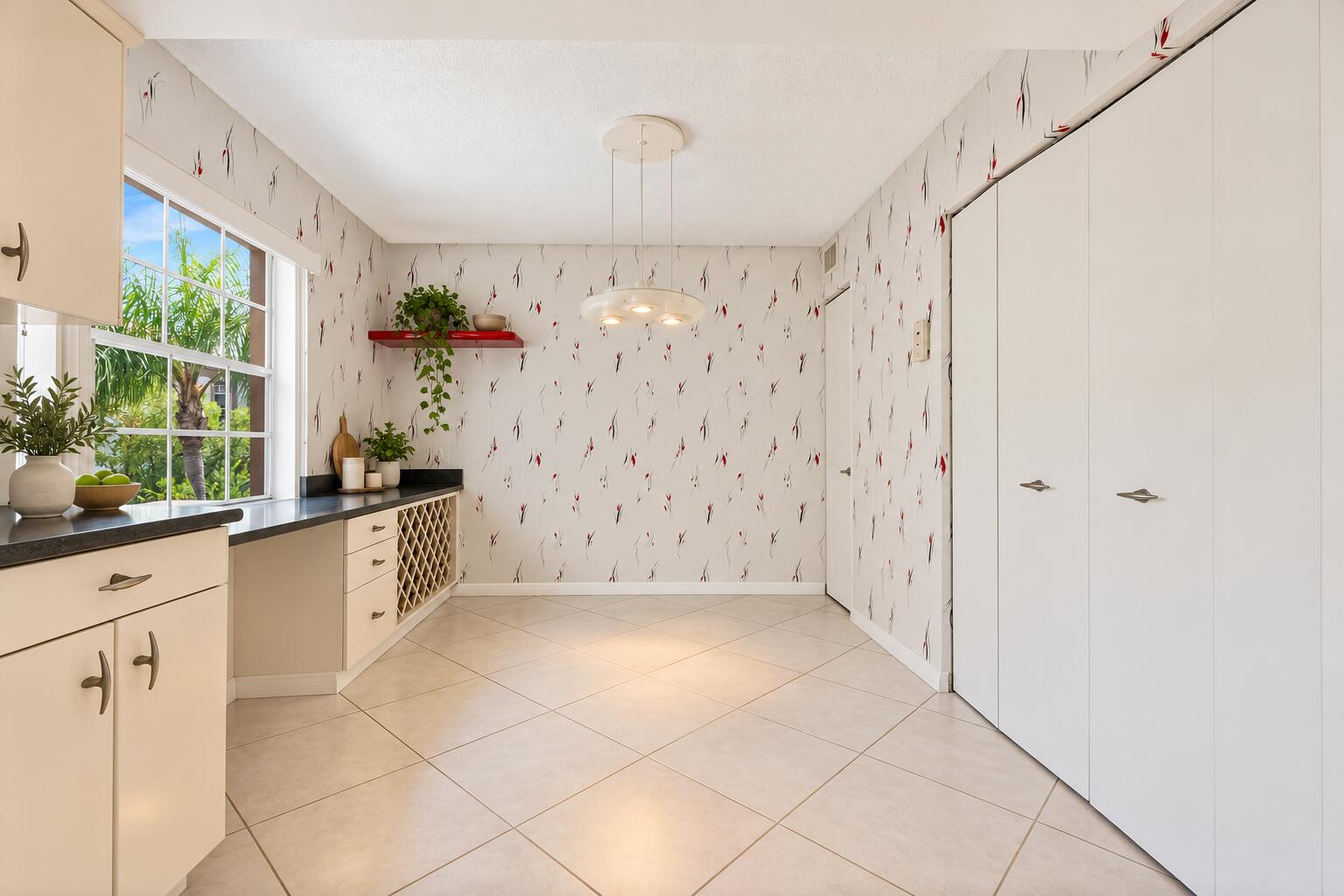 7370 Orangewood ##208, Boca Raton FL 33433