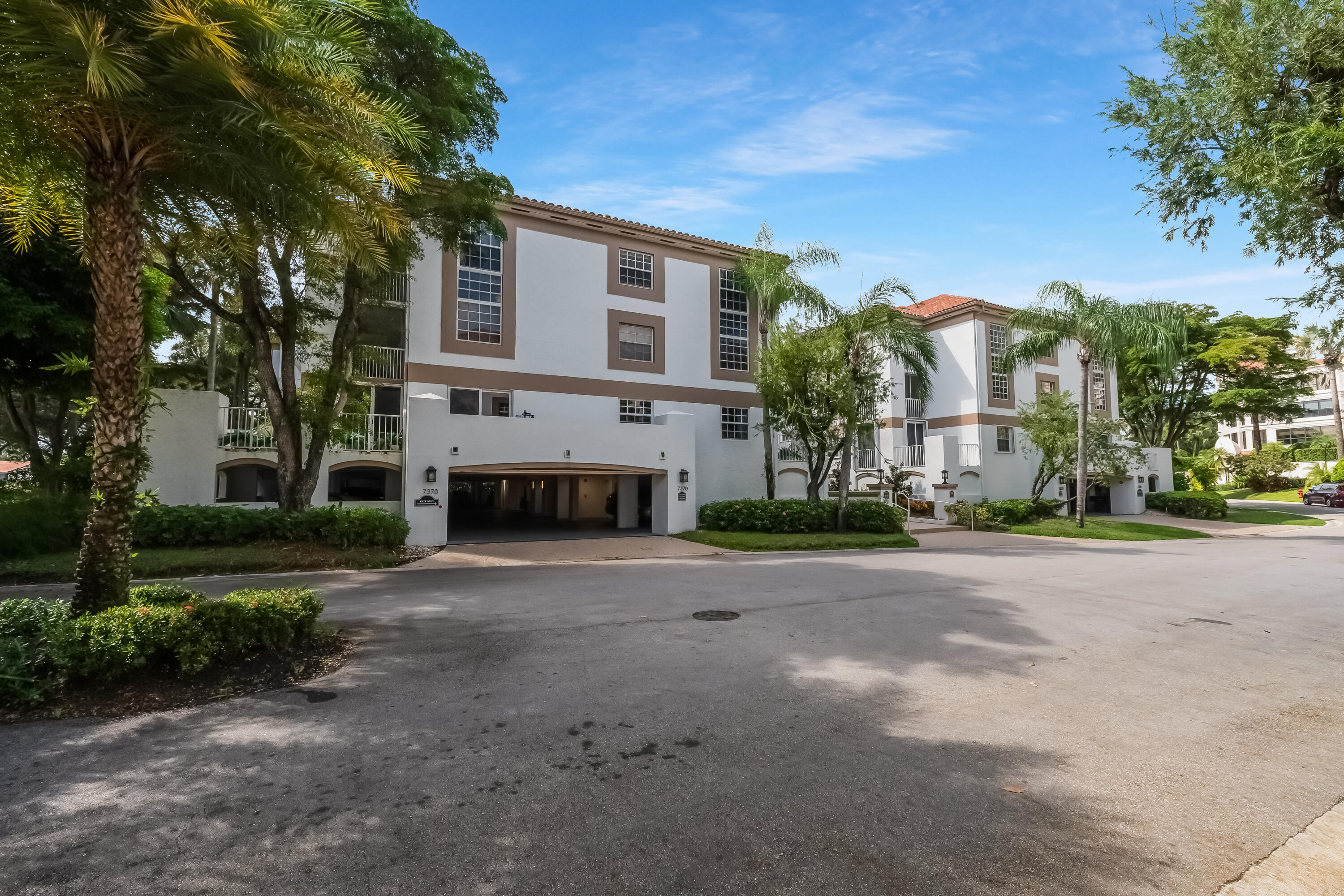 7370 Orangewood ##208, Boca Raton FL 33433