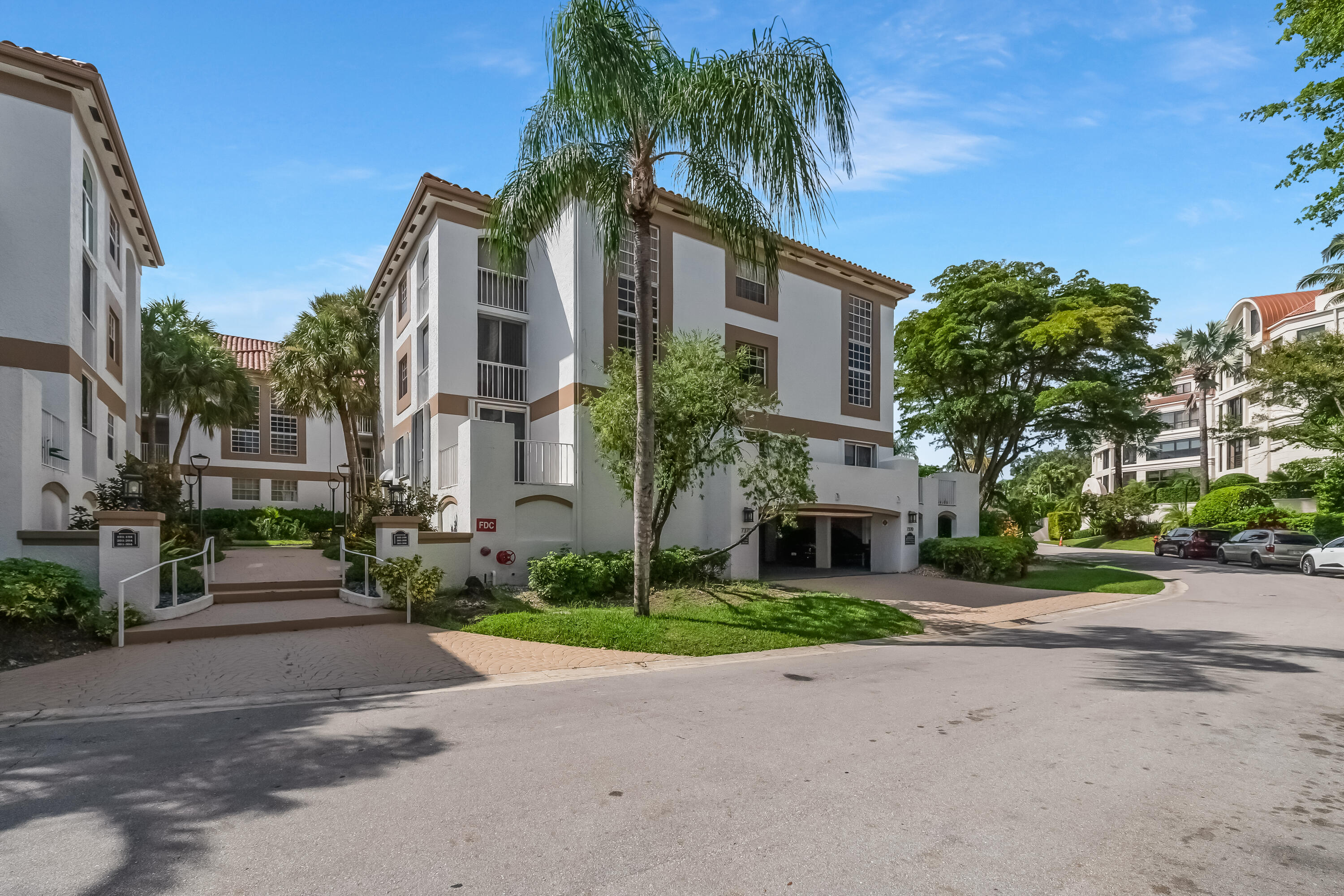 7370 Orangewood ##208, Boca Raton FL 33433