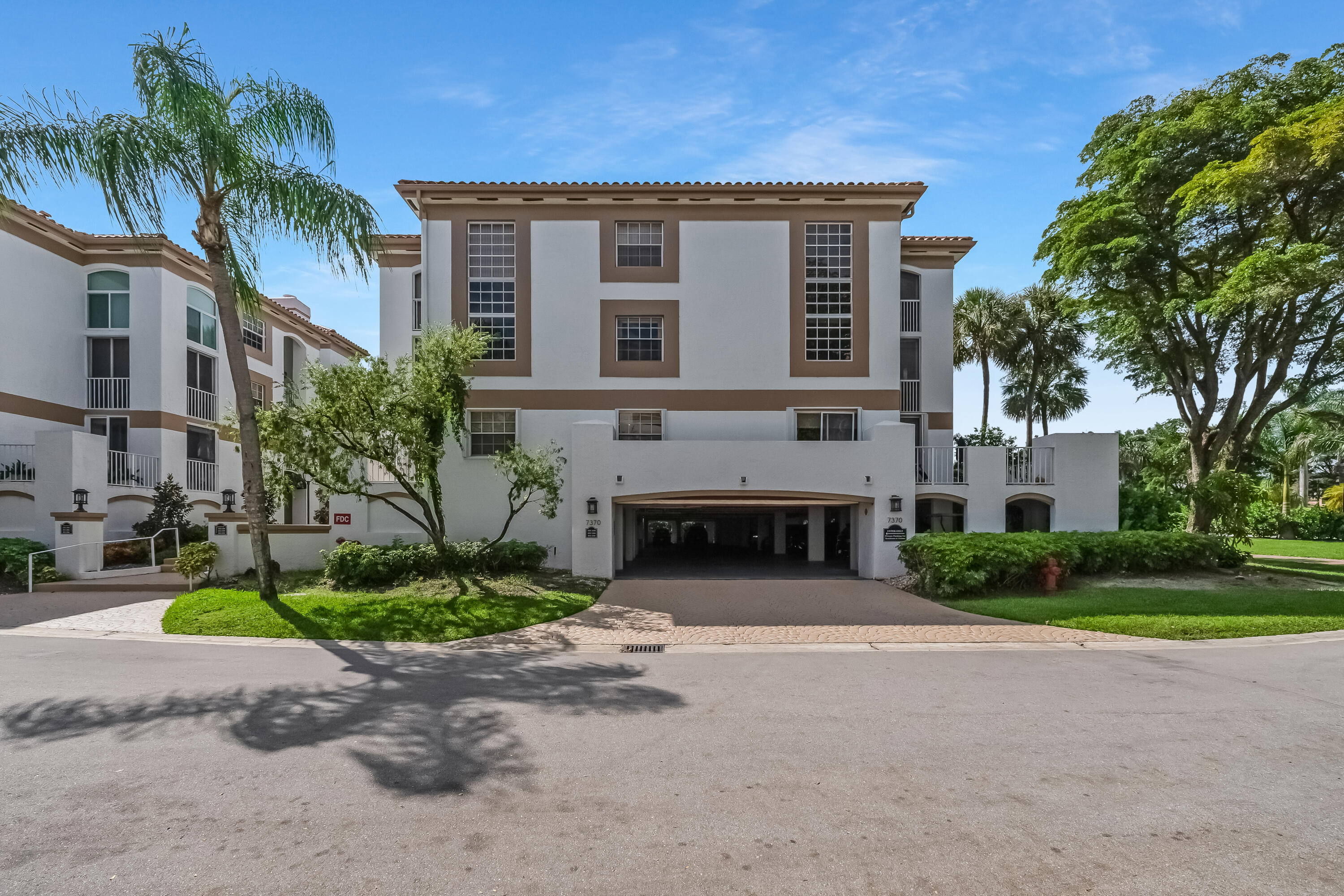 7370 Orangewood ##208, Boca Raton FL 33433