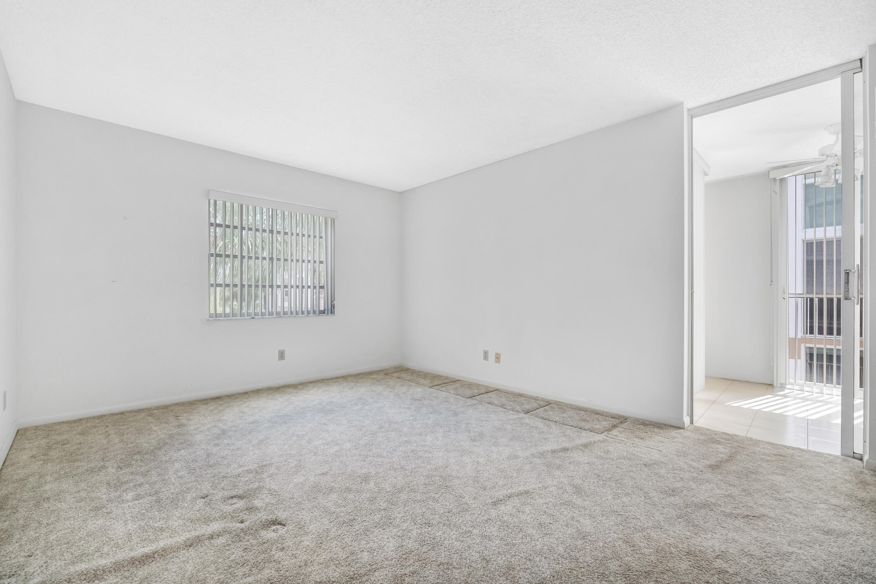 7370 Orangewood ##208, Boca Raton FL 33433