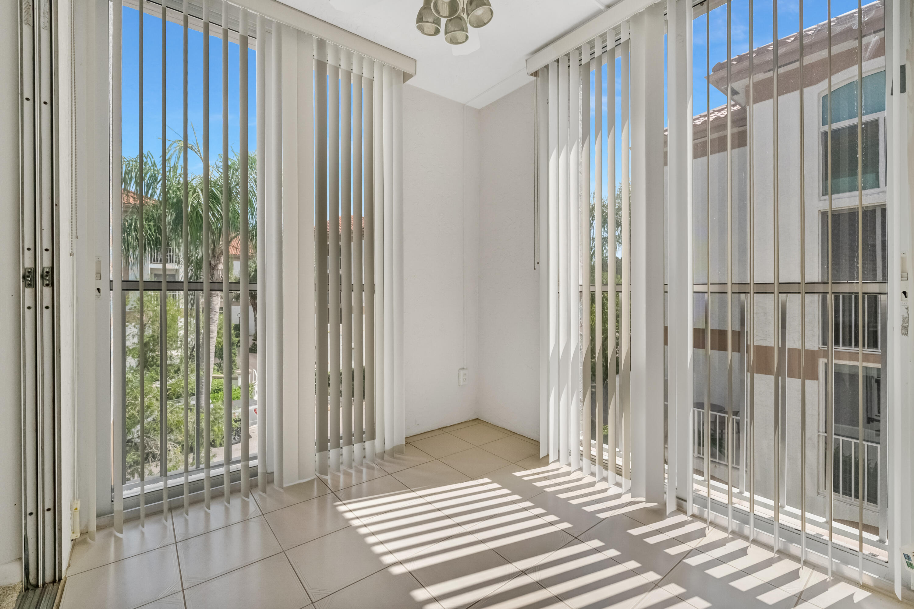 7370 Orangewood ##208, Boca Raton FL 33433