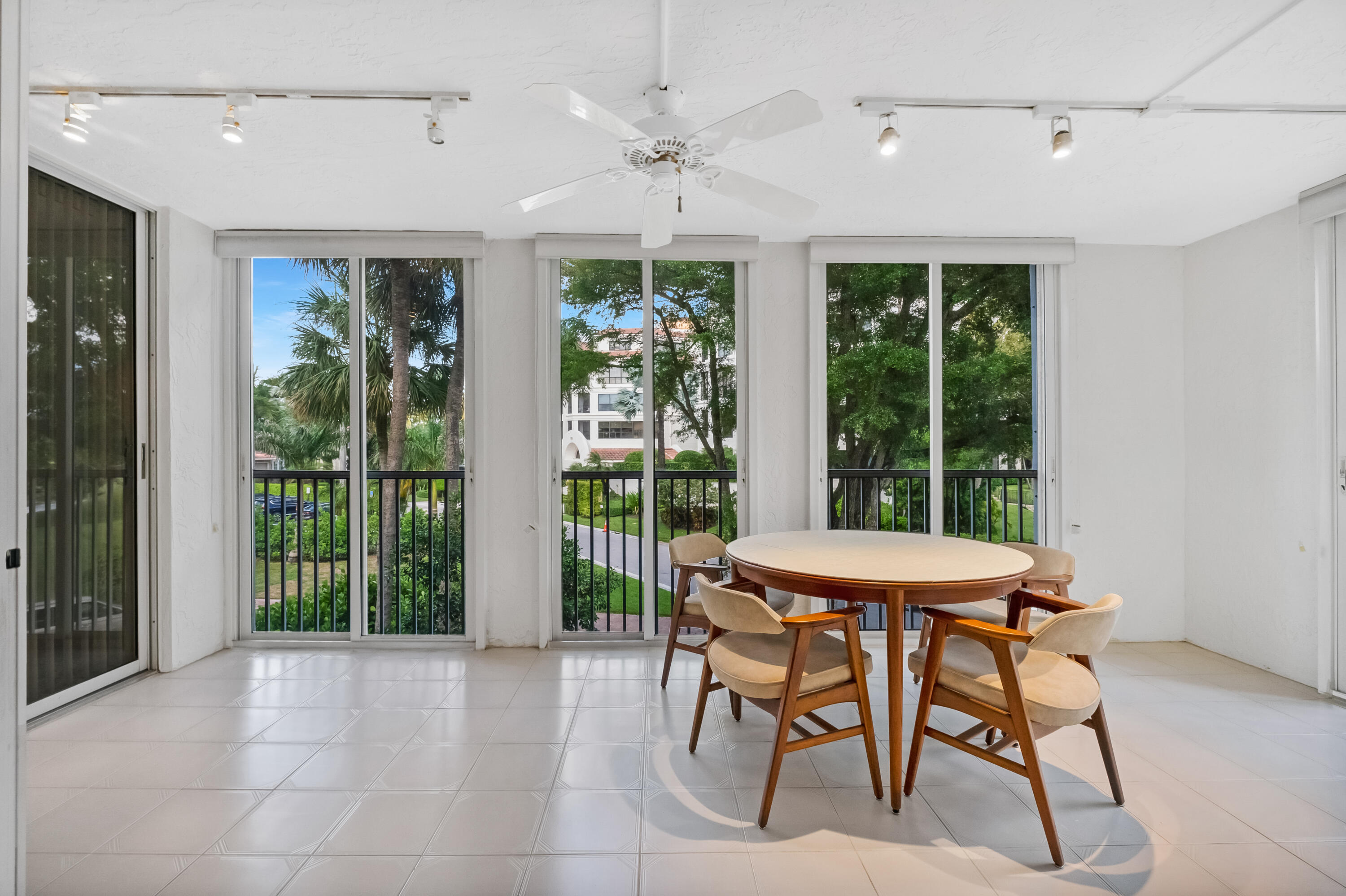 7370 Orangewood ##208, Boca Raton FL 33433