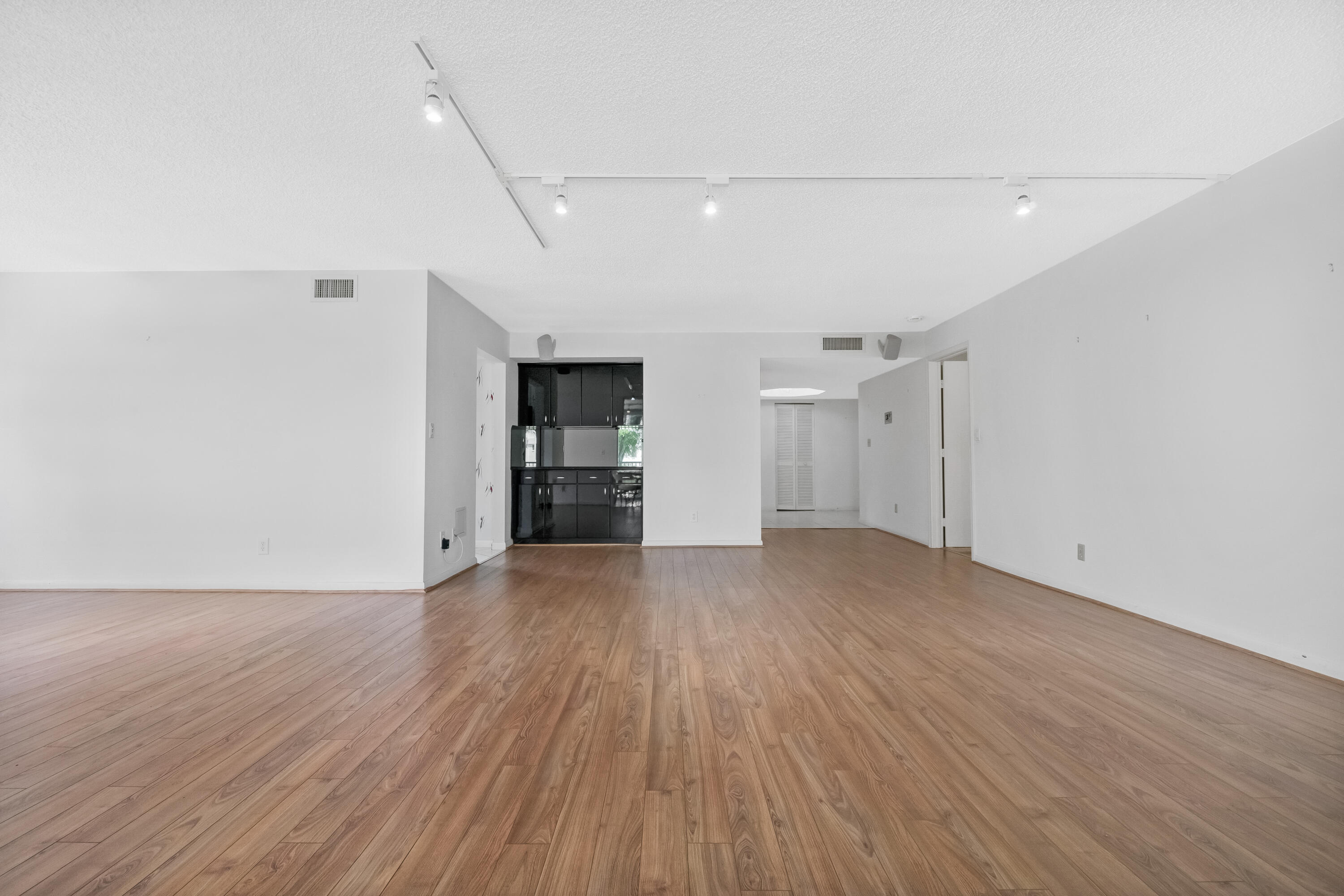 7370 Orangewood ##208, Boca Raton FL 33433
