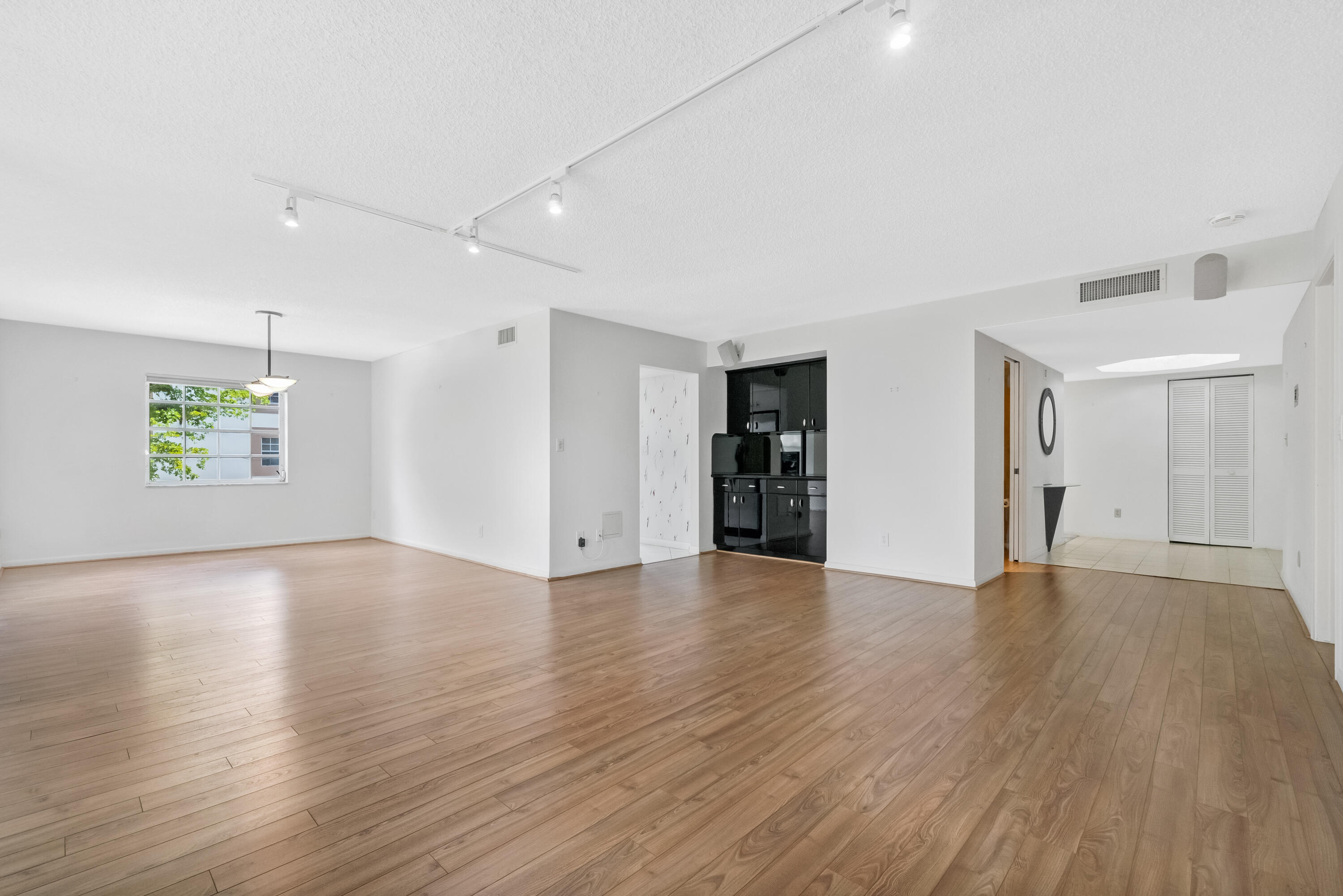7370 Orangewood ##208, Boca Raton FL 33433