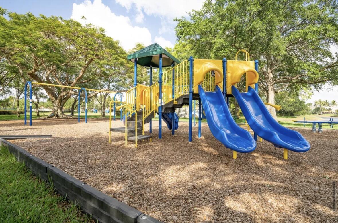 2006 Tigris, West Palm Beach FL 33411