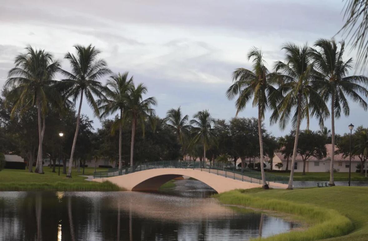 2006 Tigris, West Palm Beach FL 33411