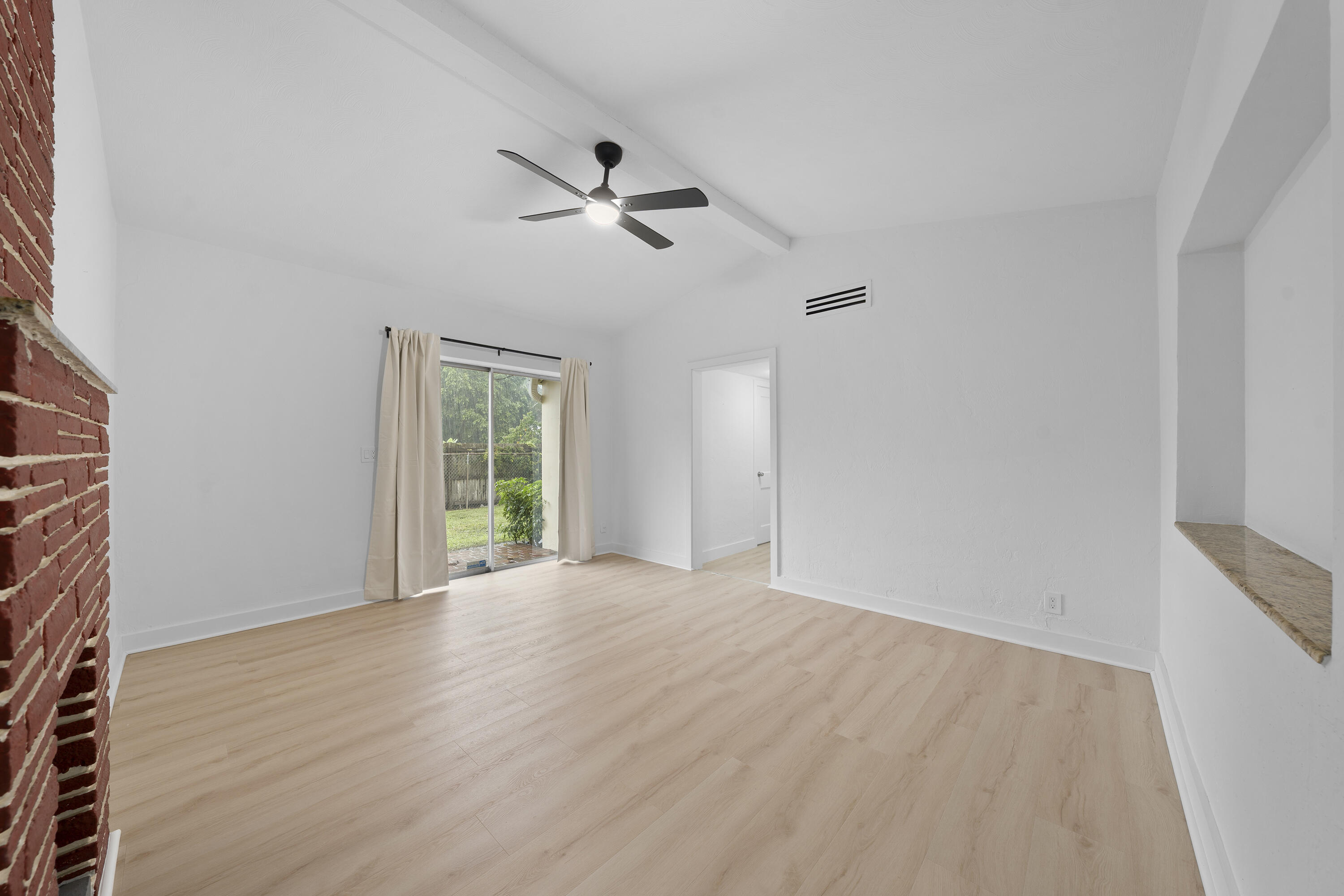 199 NW 9TH, Boca Raton FL 33432