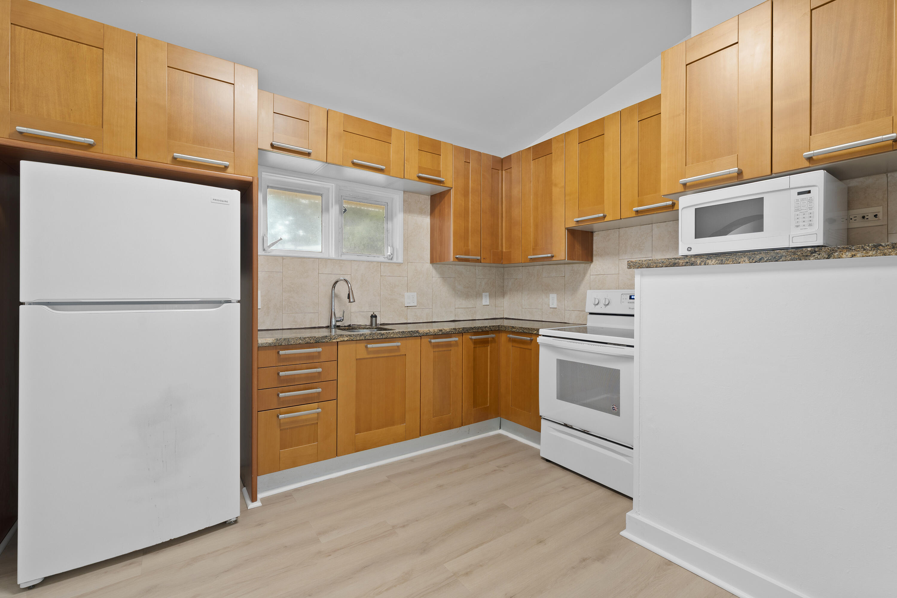 199 NW 9TH, Boca Raton FL 33432