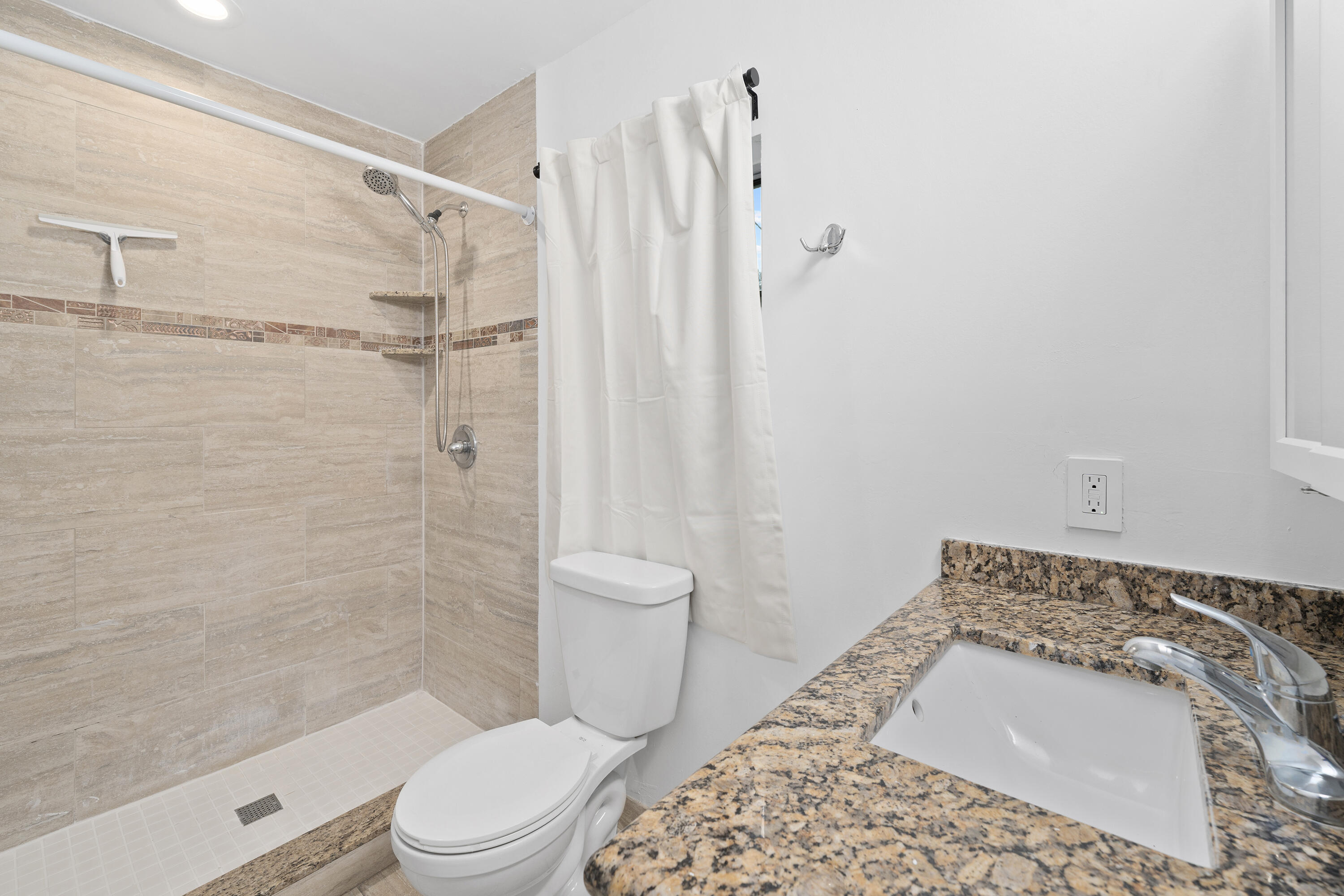 199 NW 9TH, Boca Raton FL 33432