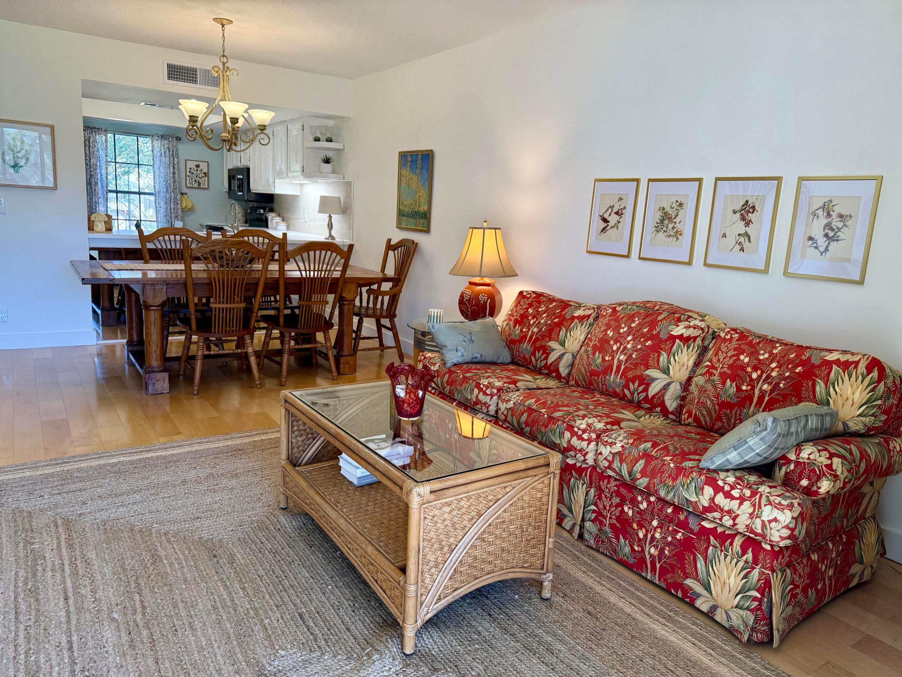 18390 SE WOOD HAVEN #e, Jupiter FL 33469