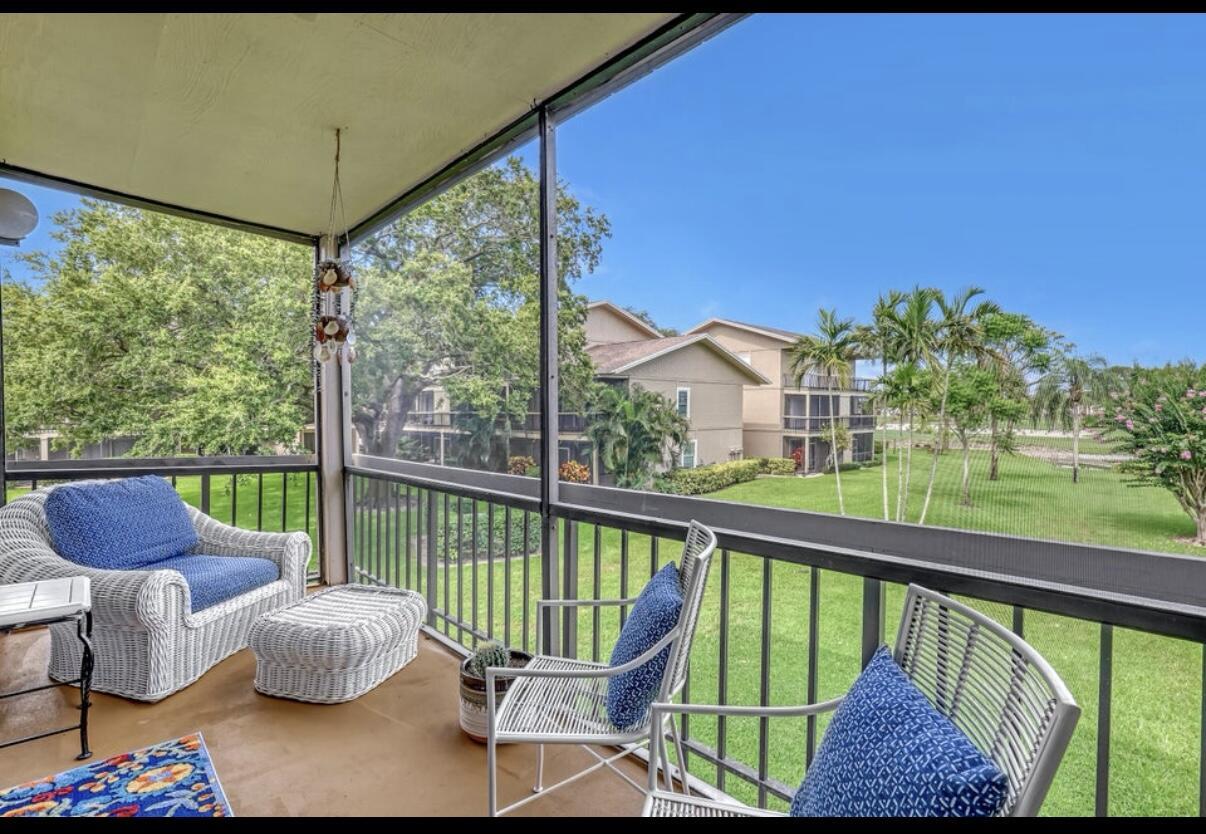 18390 SE WOOD HAVEN #e, Jupiter FL 33469