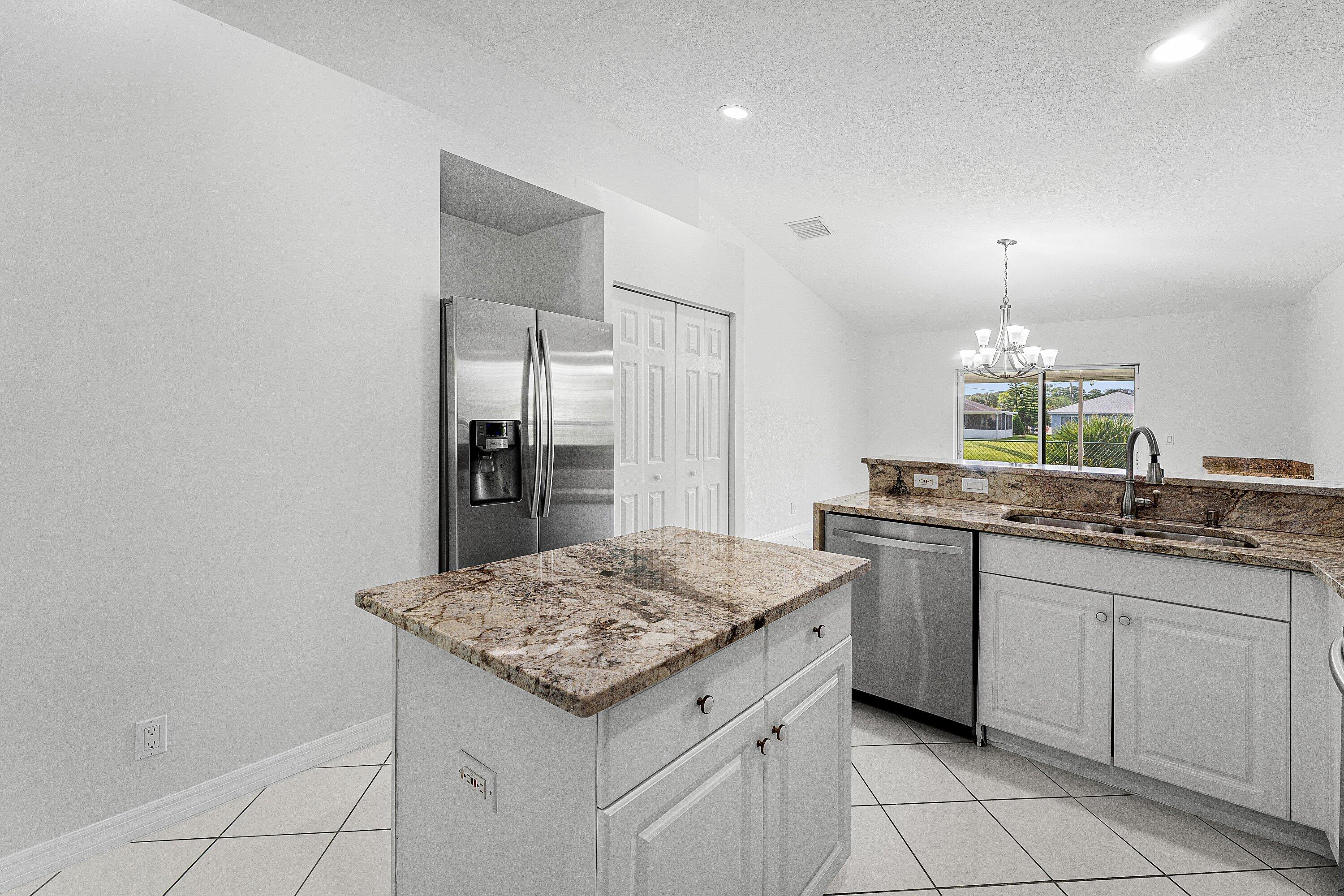 5427 Club, Haverhill FL 33415