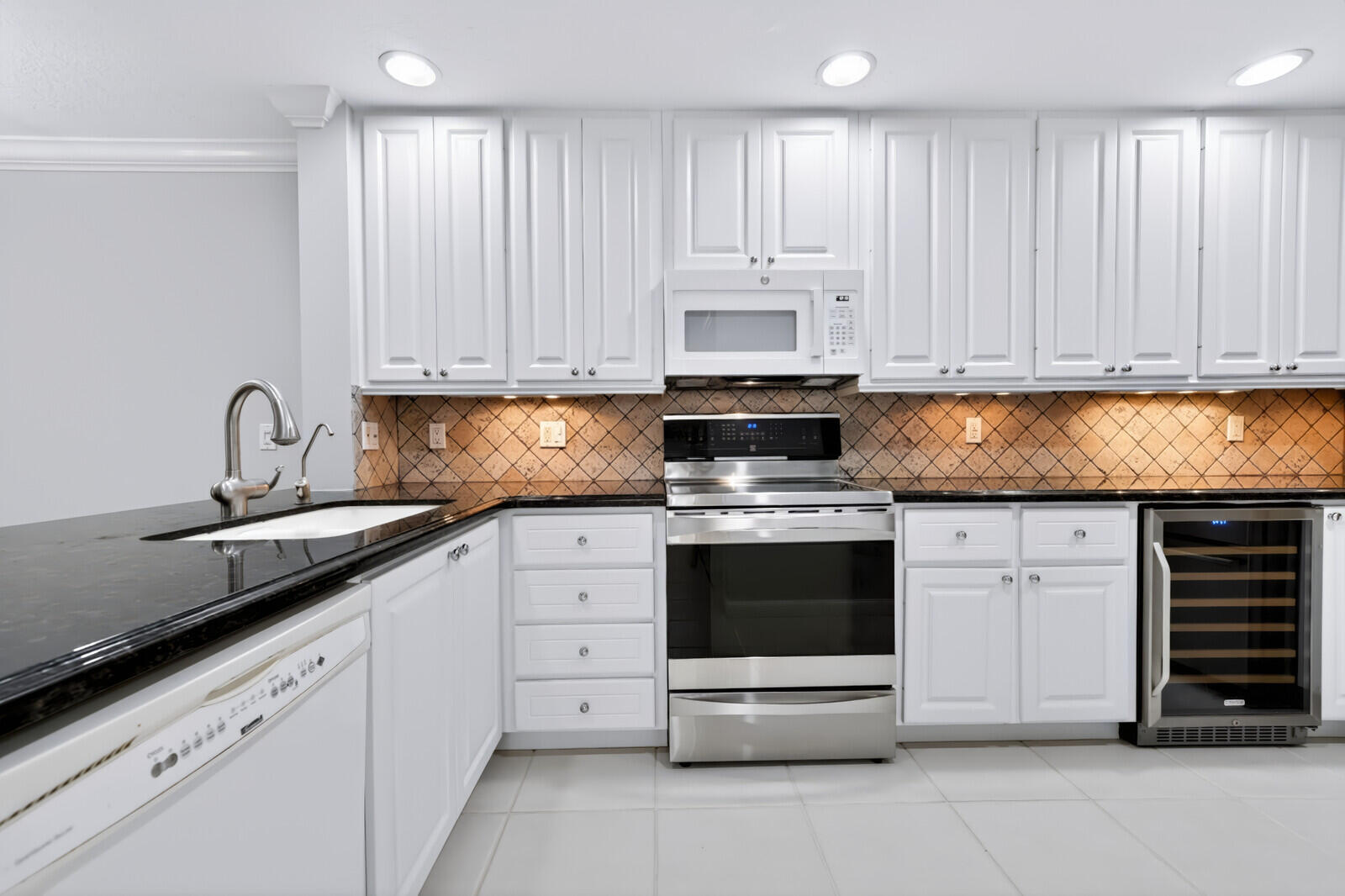 3846 Greenway, Jupiter FL 33458