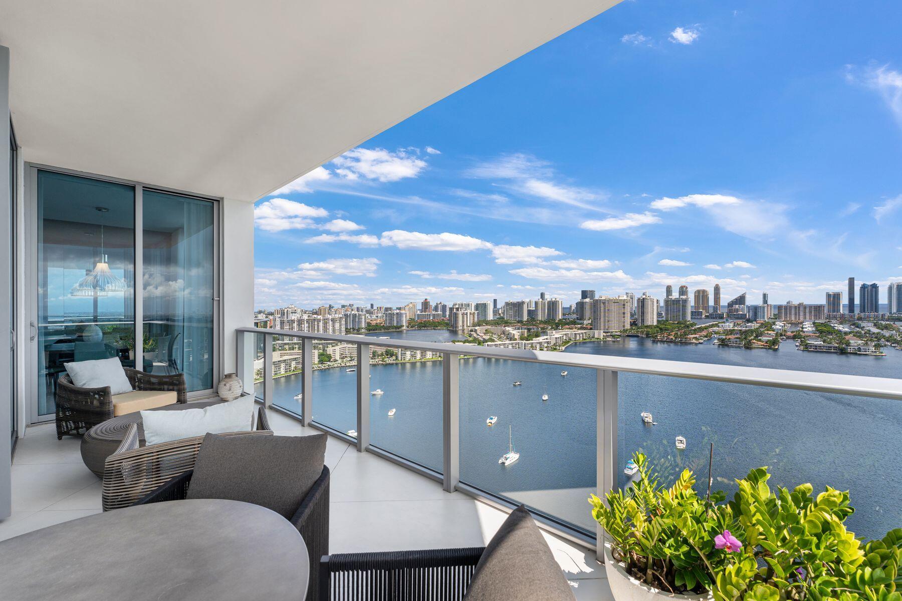 17301 BISCAYNE #PH-7, North Miami Beach FL 33160