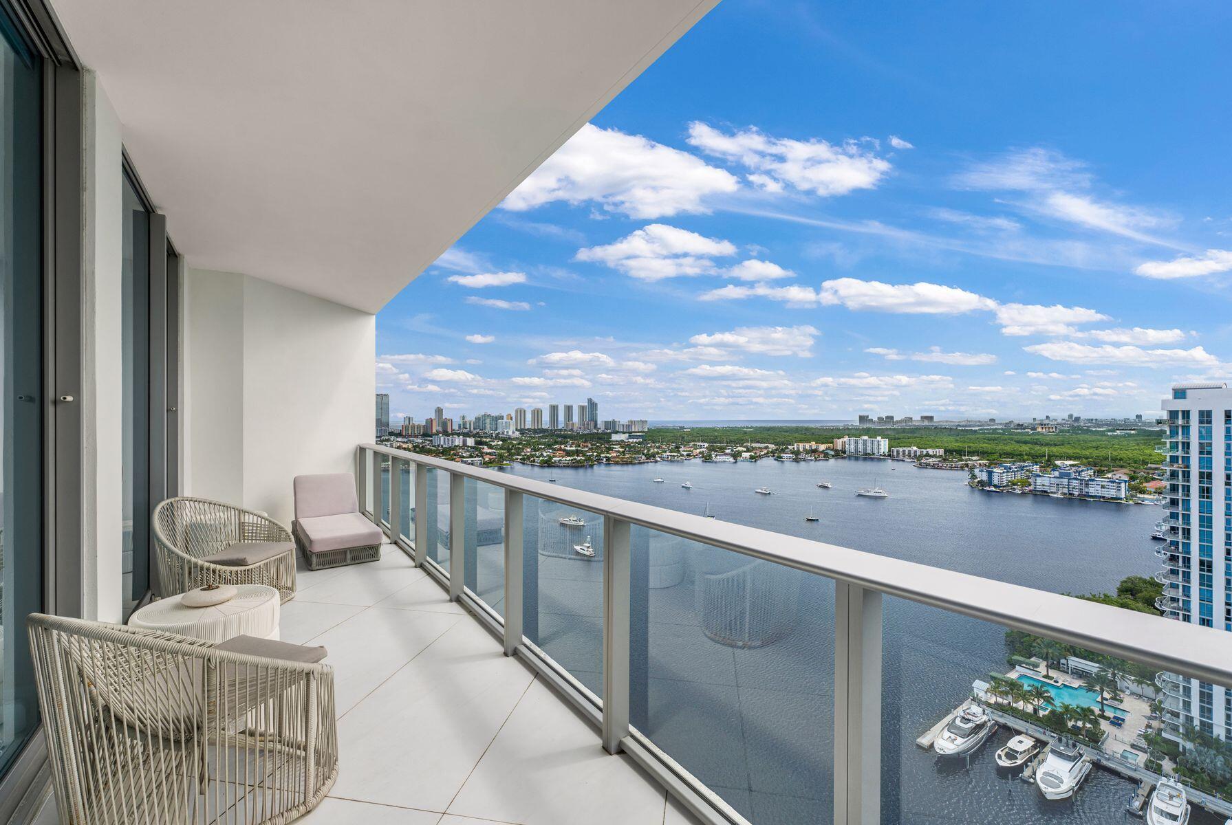 17301 BISCAYNE #PH-7, North Miami Beach FL 33160