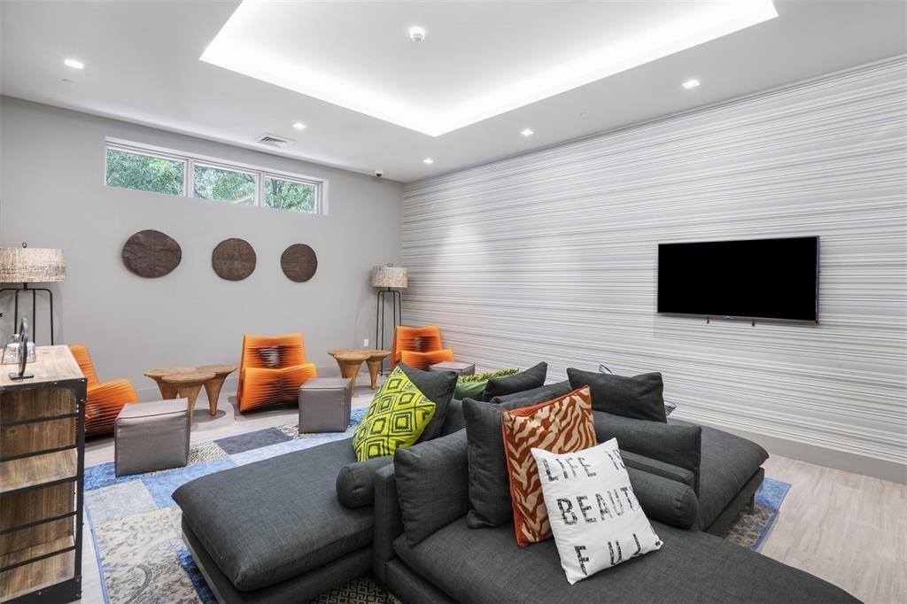 17301 BISCAYNE #PH-7, North Miami Beach FL 33160