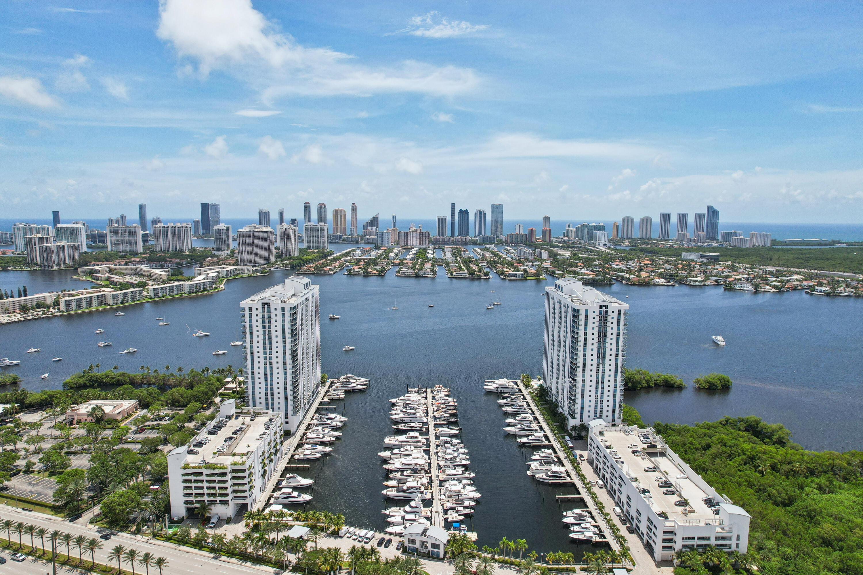 17301 BISCAYNE #PH-7, North Miami Beach FL 33160