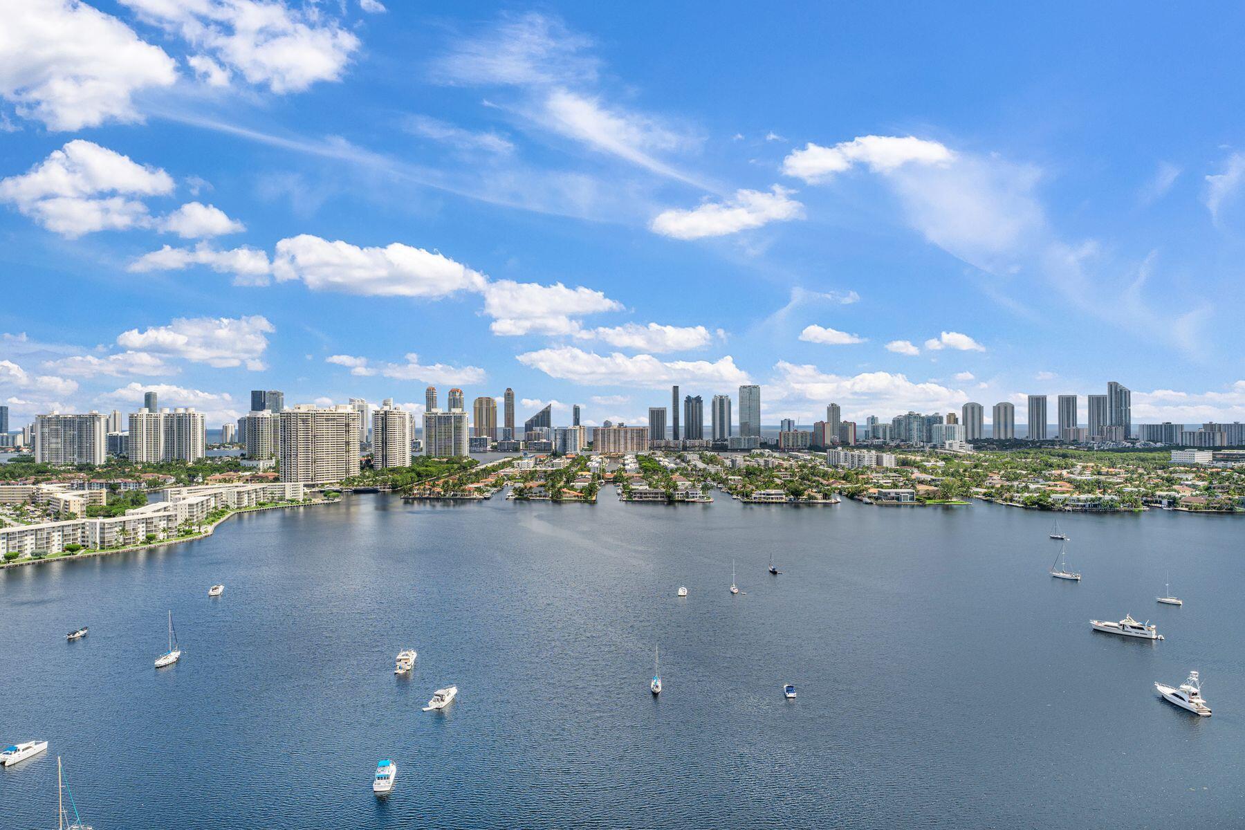 17301 BISCAYNE #PH-7, North Miami Beach FL 33160