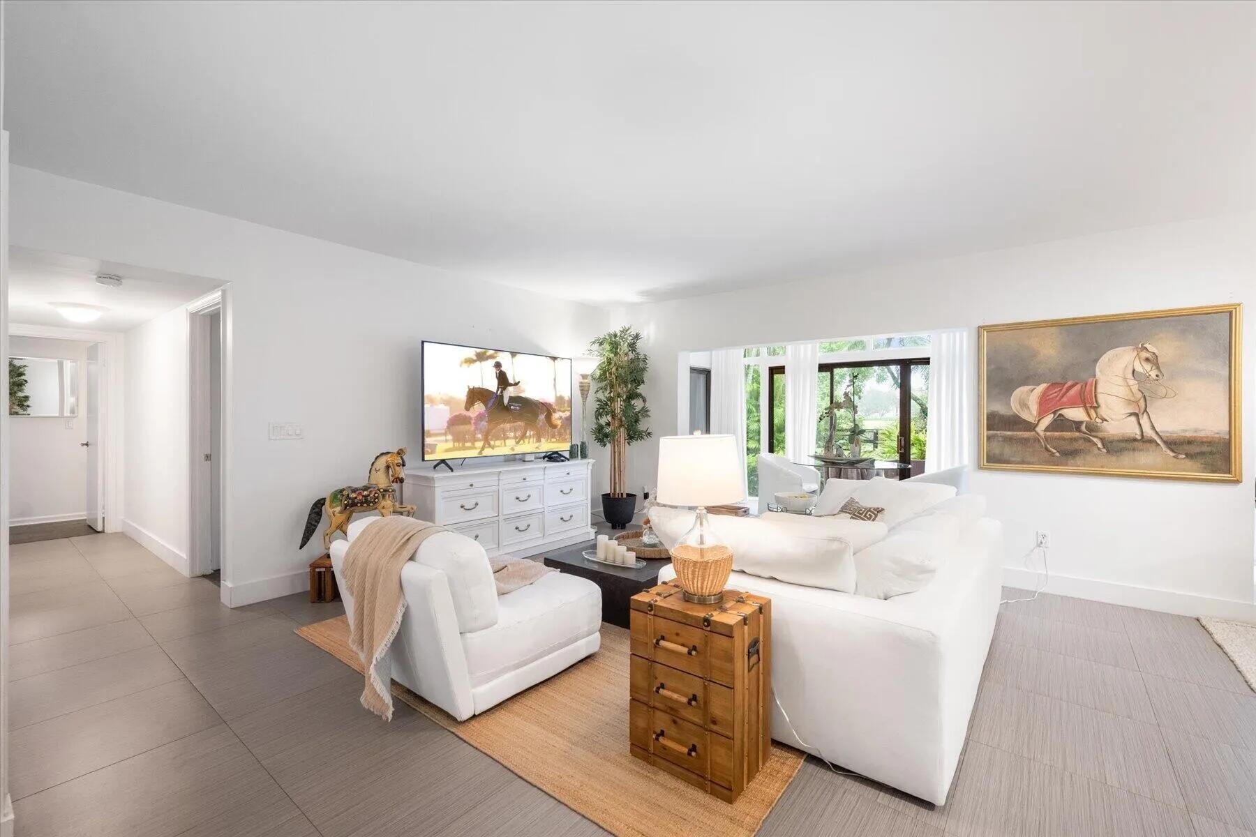 11397 Pond View #E103, Wellington FL 33414