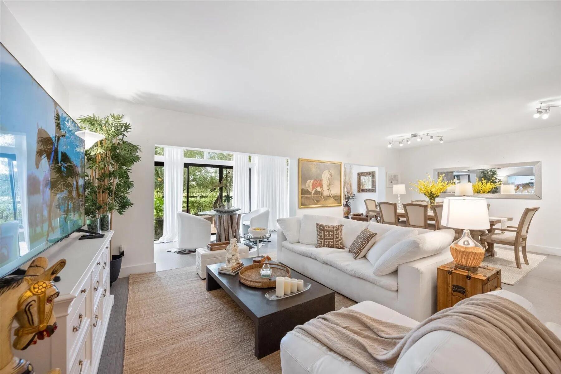11397 Pond View #E103, Wellington FL 33414
