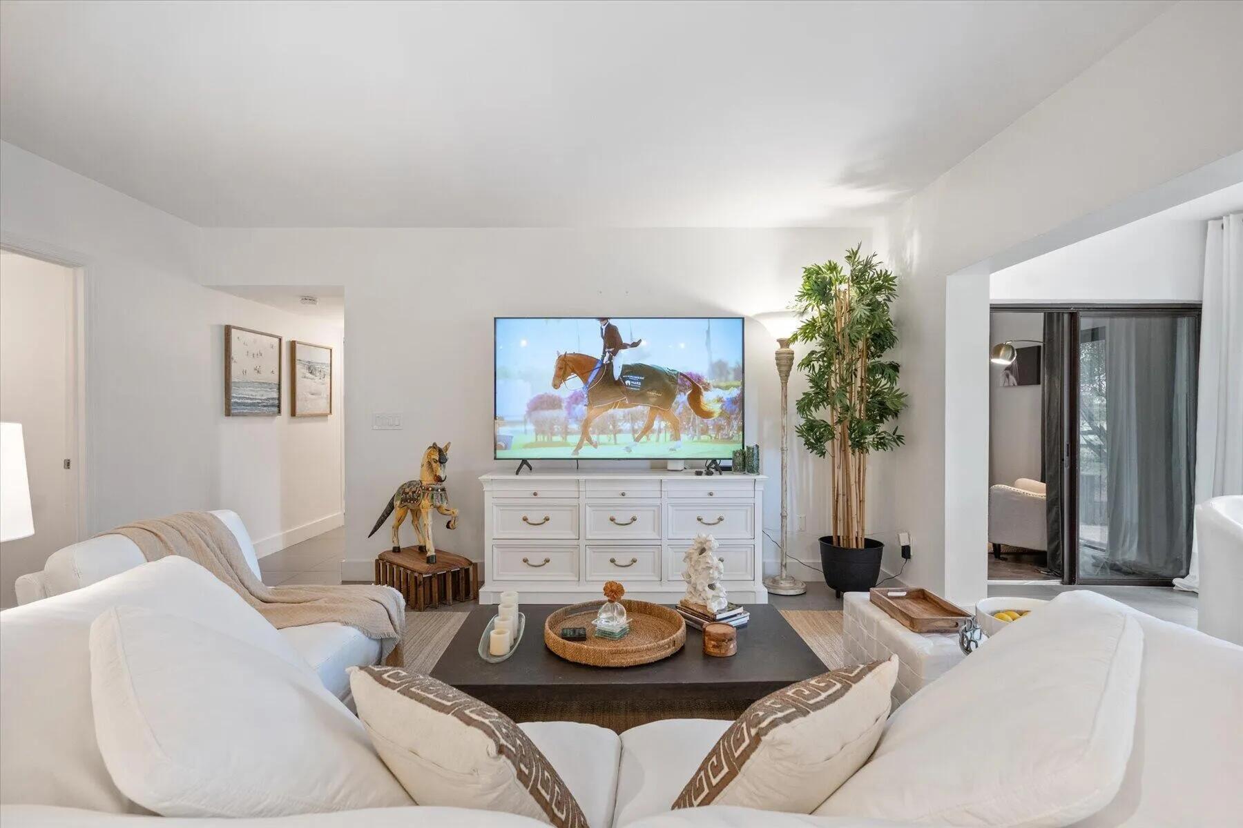 11397 Pond View #E103, Wellington FL 33414