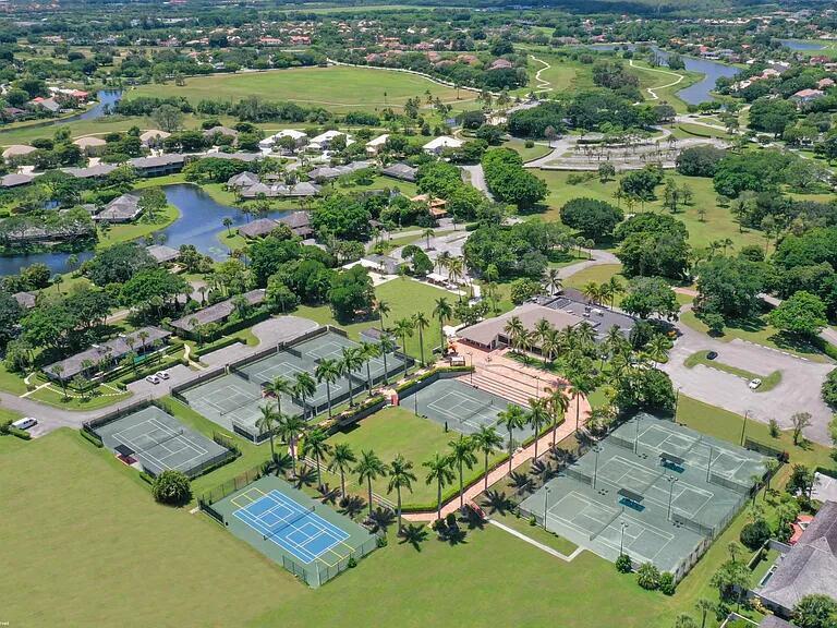 11397 Pond View #E103, Wellington FL 33414