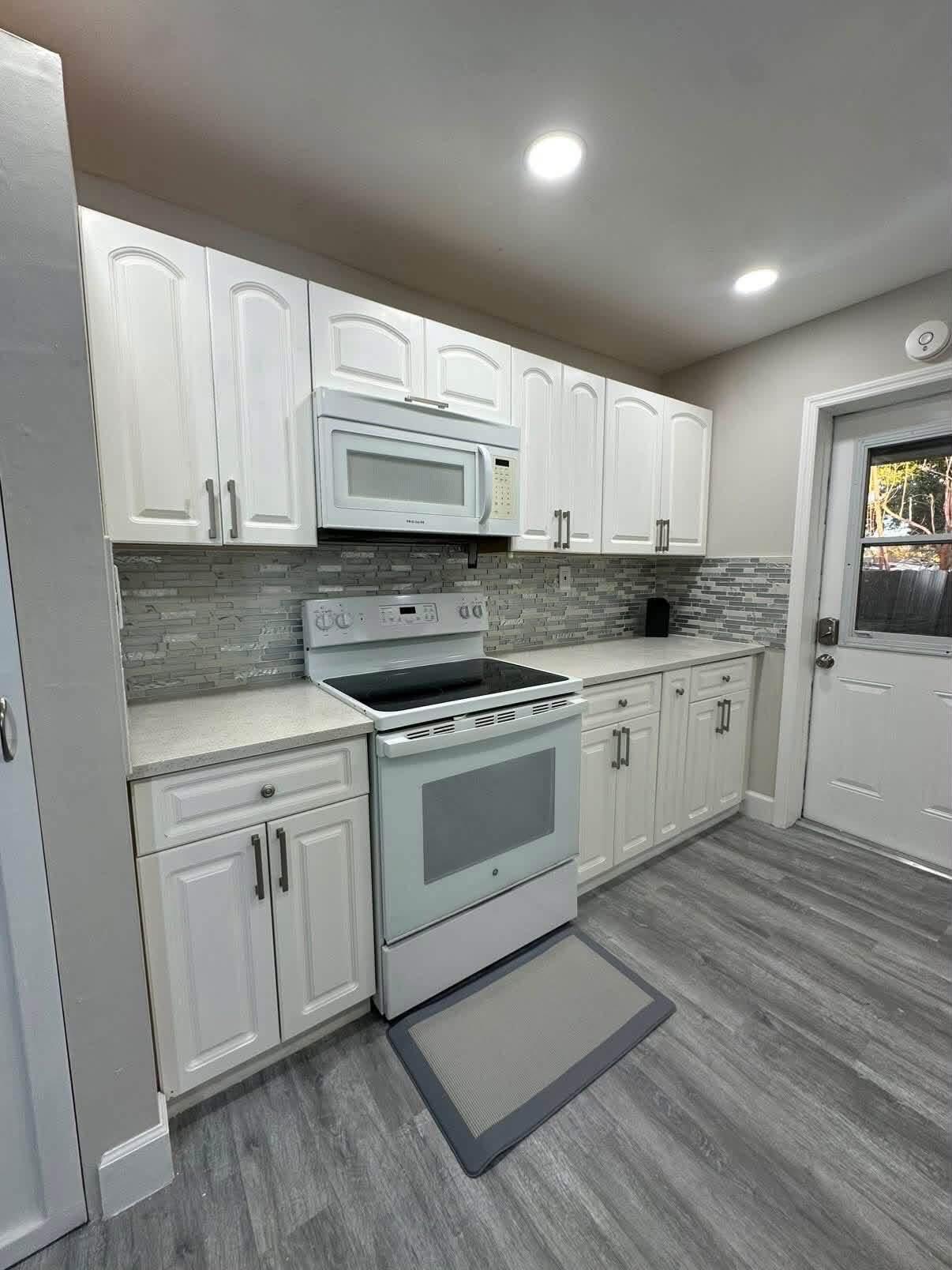 3120 ROSTAN, Palm Springs FL 33461
