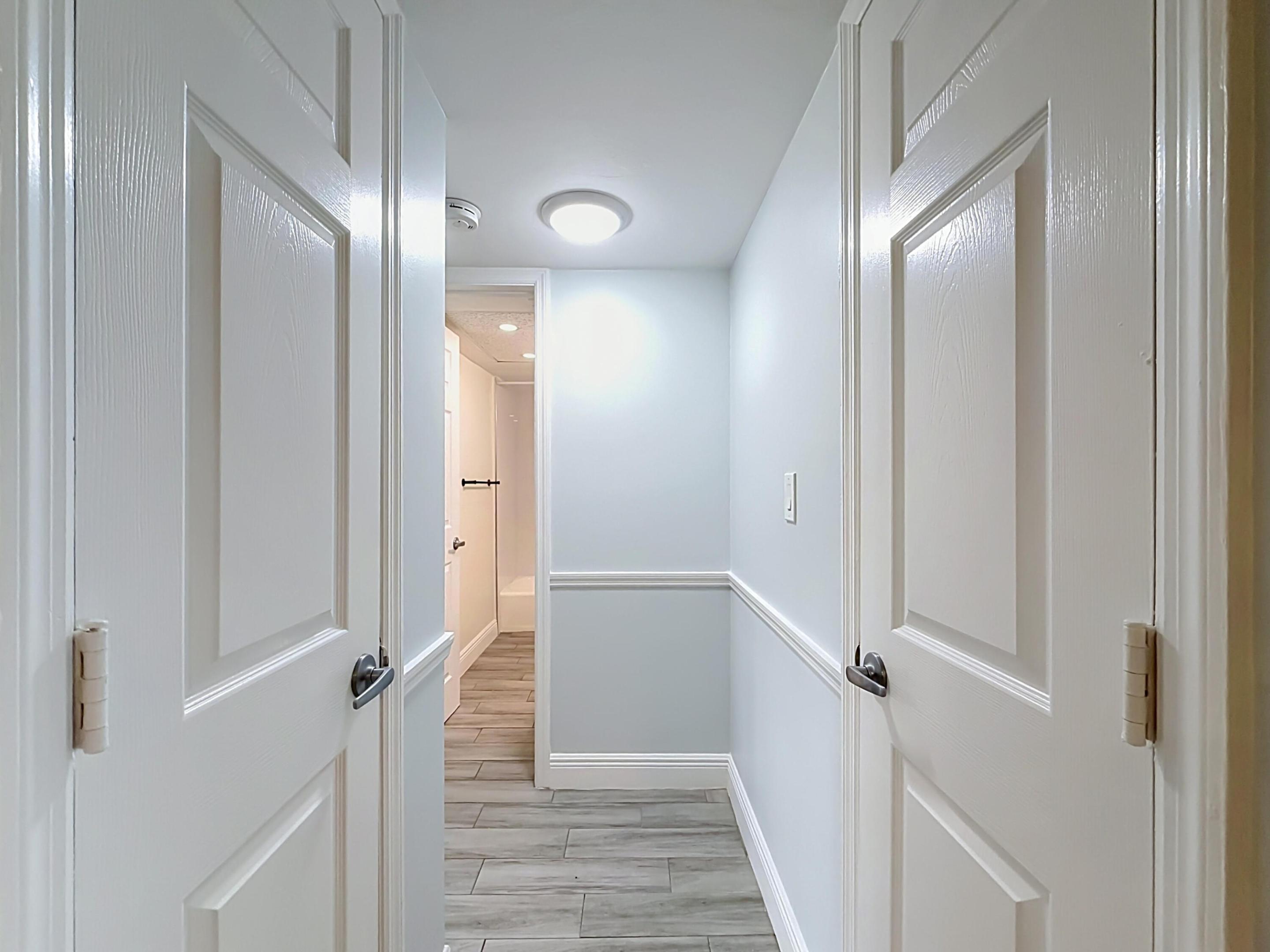 3121 NE 51st #102E, Fort Lauderdale FL 33308