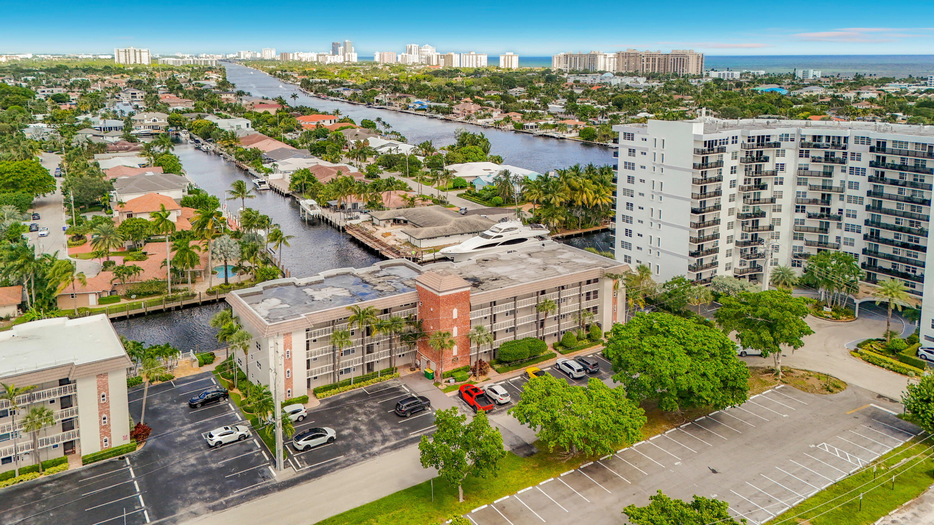 3121 NE 51st #102E, Fort Lauderdale FL 33308