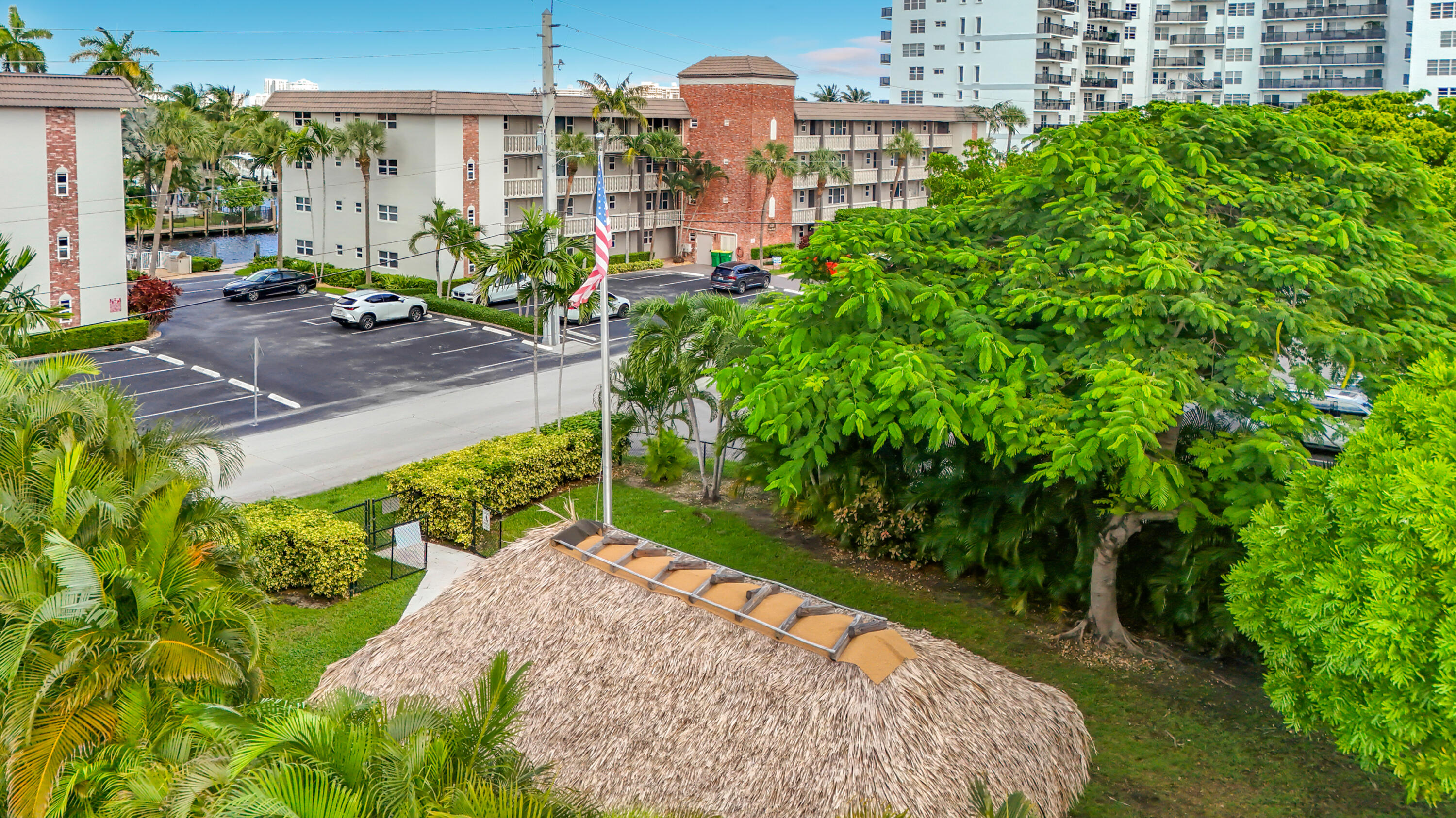 3121 NE 51st #102E, Fort Lauderdale FL 33308